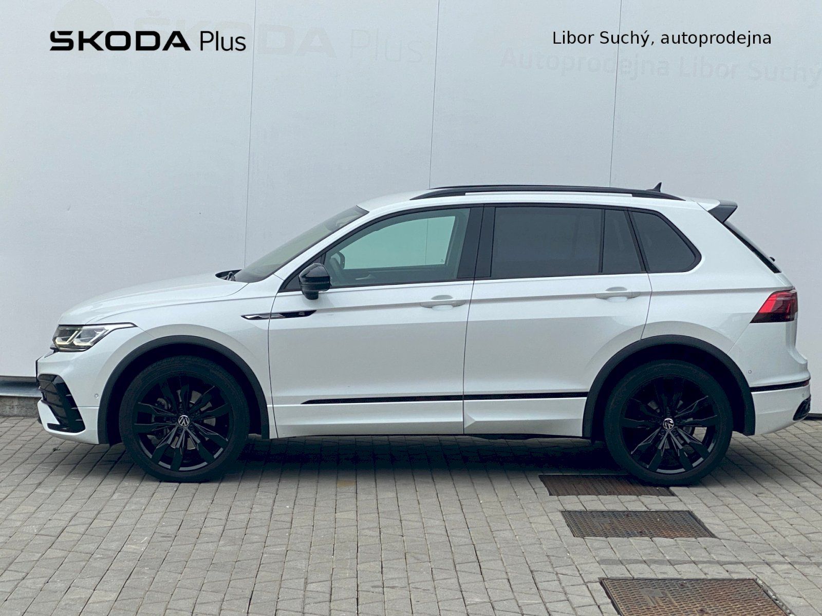 Volkswagen Tiguan, R-Line 2.0 TDI 147 kW 4Motion - fotka 3