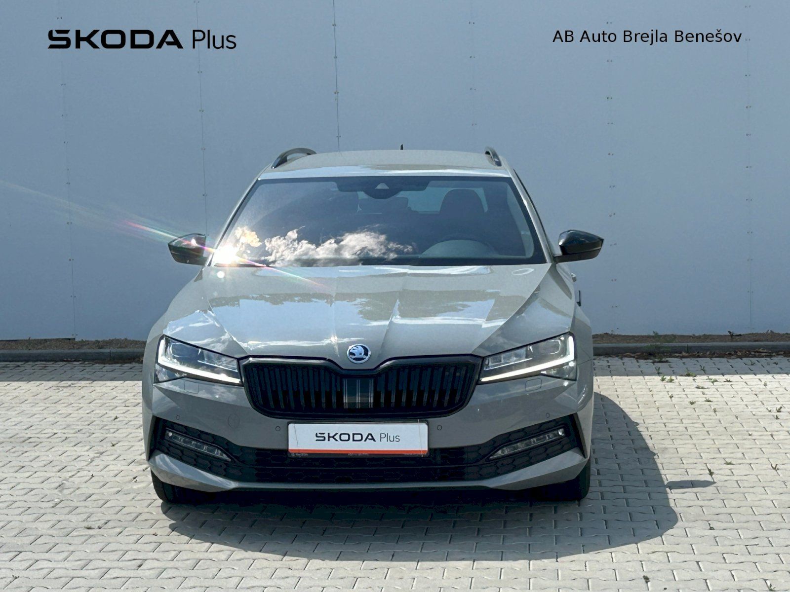 Škoda Superb, SUPERB COM GRT SPO4X4 TD 140/2 - fotka 4