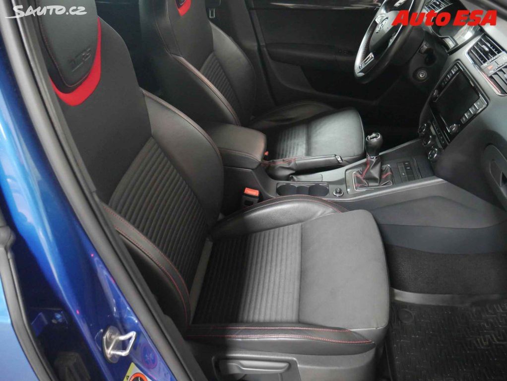 ŠKODA OCTAVIA RS COMBI 2.0 TSI 220CH