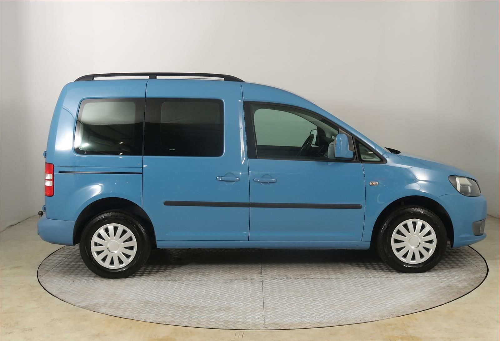 Volkswagen Caddy, 1.6 TDI, 5Míst, Klima, ČR - fotka 6