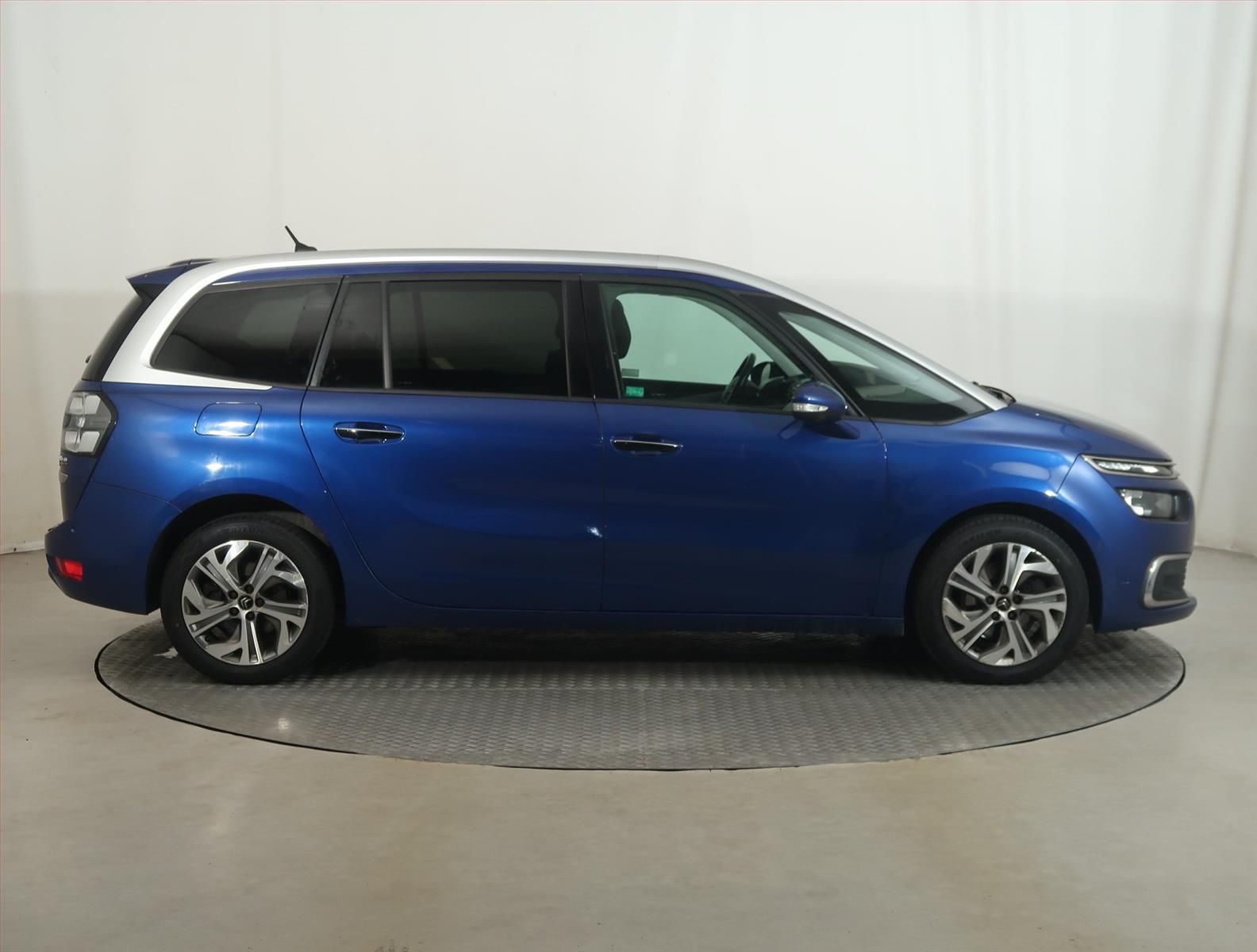 Citroën Grand C4 Picasso, 2.0 HDI, Serv.kniha, Navi - fotka 6