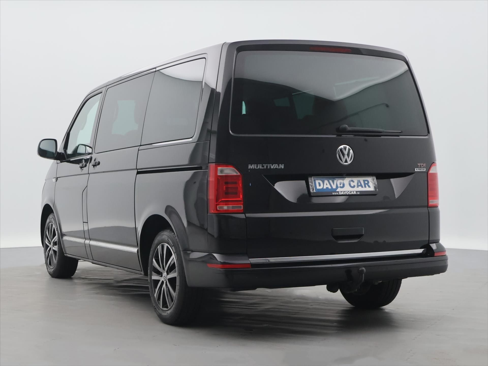 Volkswagen Multivan, 2,0 TDI 150kW Highline LED - fotka 5