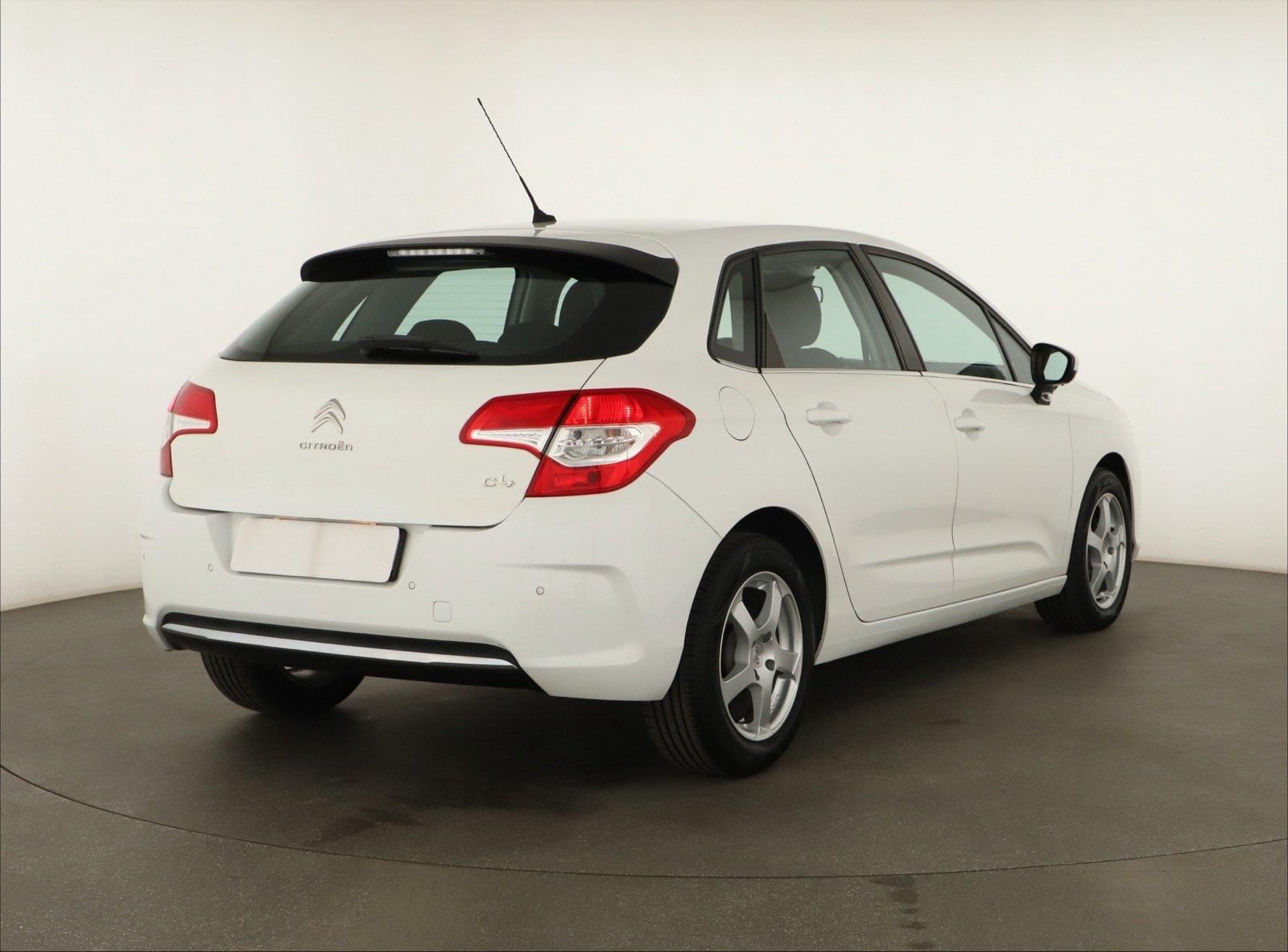 Citroën C4, 1.6 HDi, ČR,1.maj, Klima - fotka 5