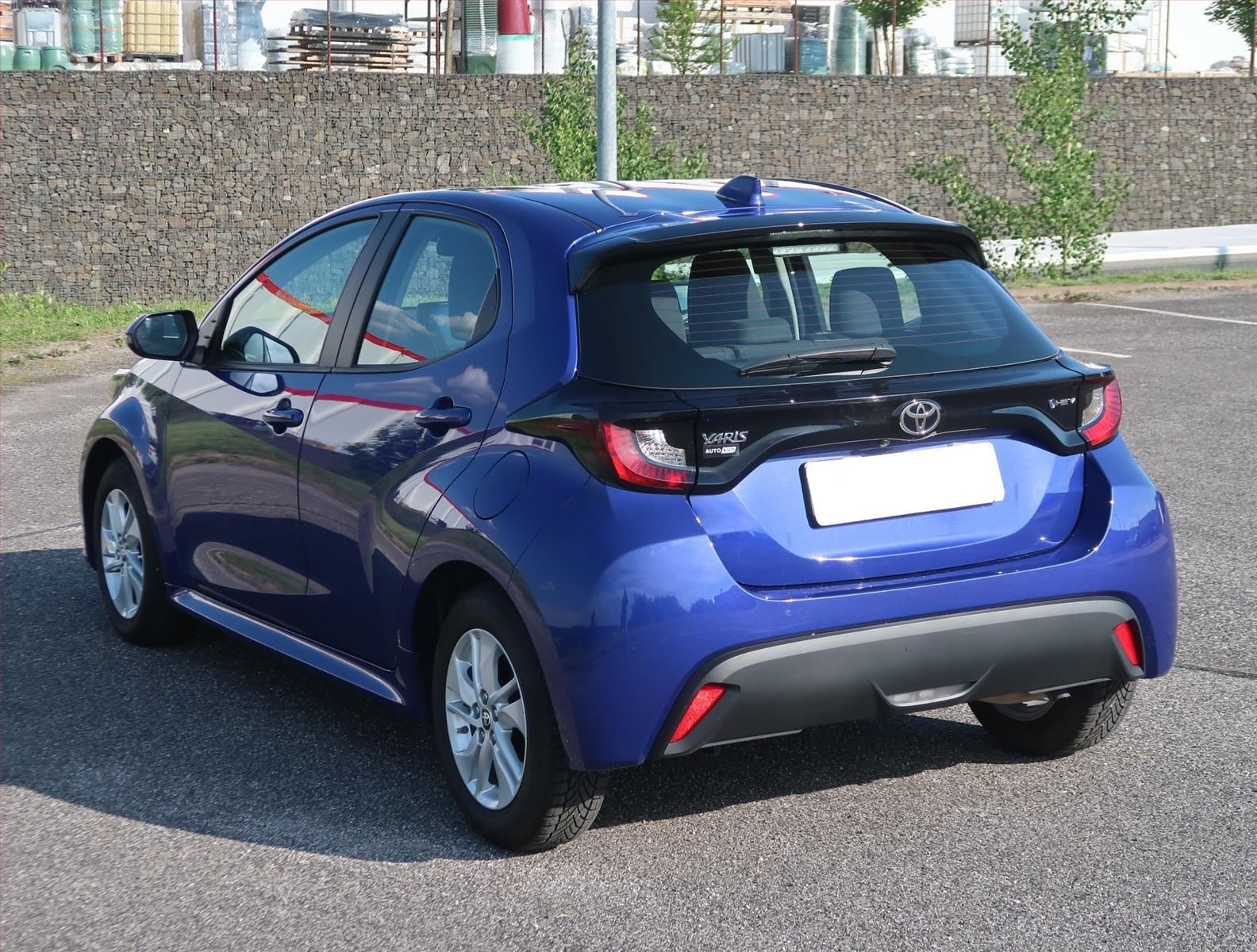 Toyota Yaris, 1.5 VVT-i Hybrid, Záruka - fotka 4