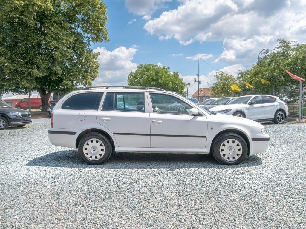 Škoda Octavia, ČR 1.9TDI 74KW – PO SERVISU - fotka 4