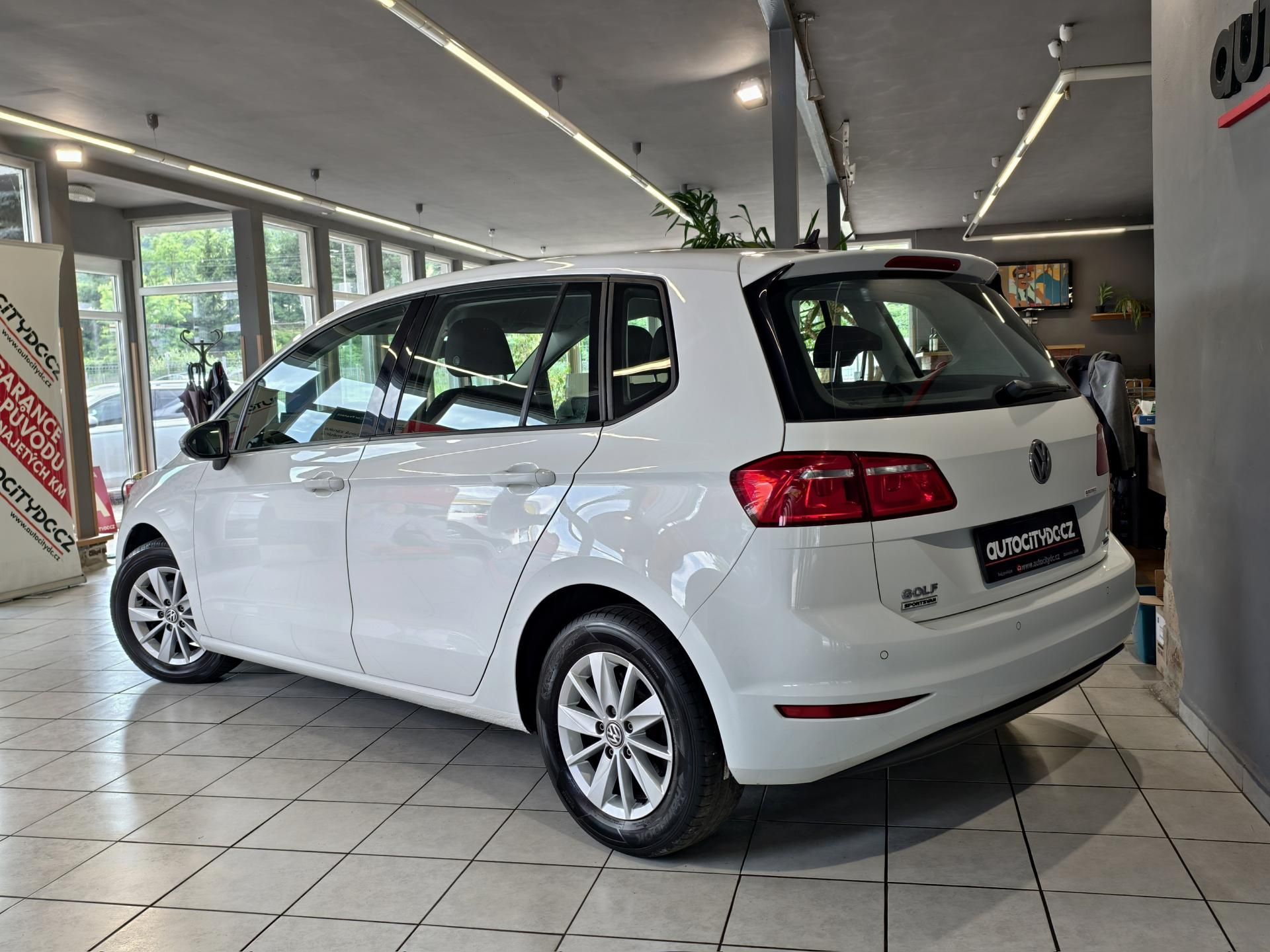 Volkswagen Golf Sportsvan, 1.2 TSi 63kW KLIMA, PDC - fotka 5
