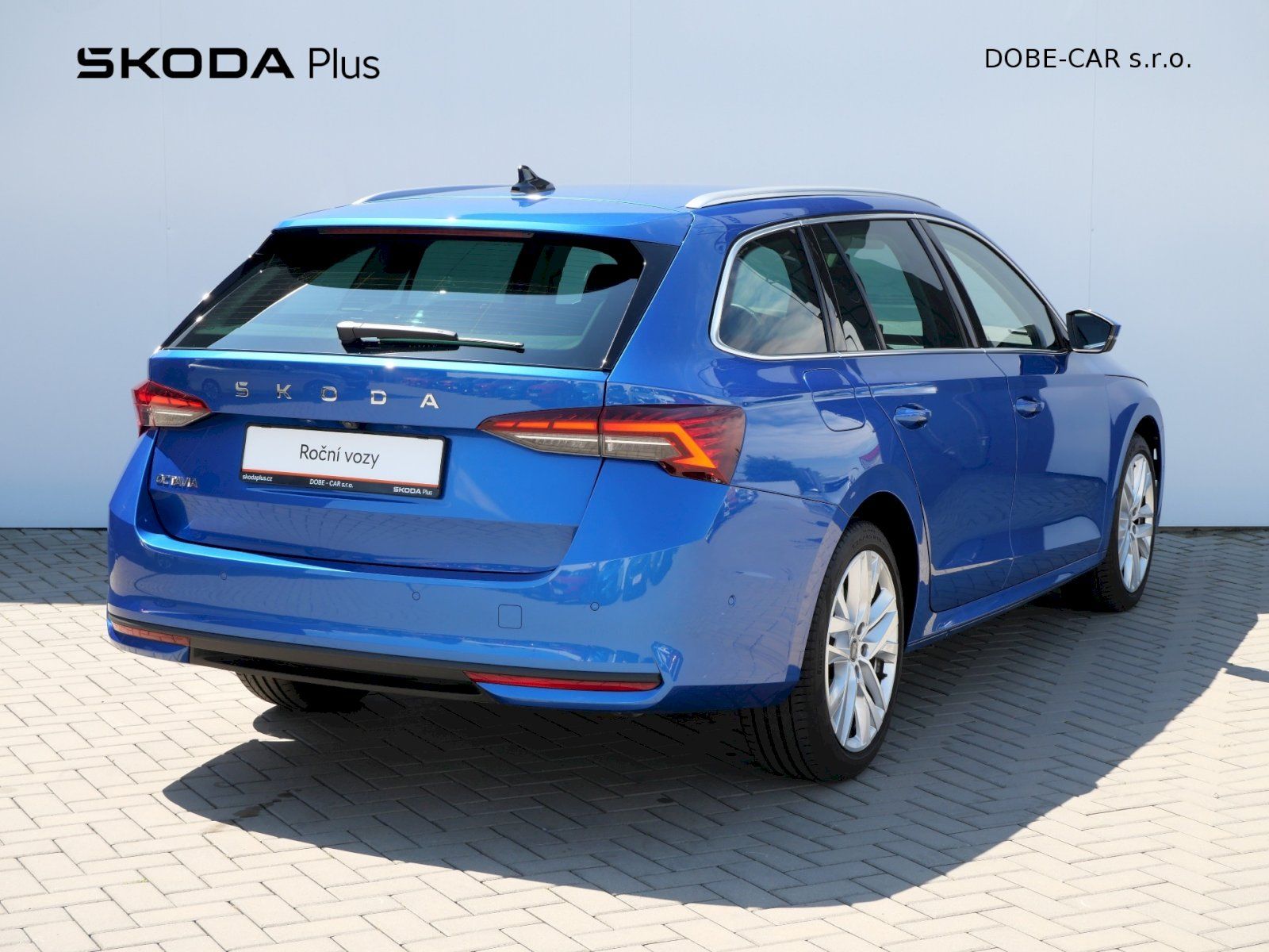 Škoda Octavia, Top Selection DSG 2.0TDI 110kW - fotka 2