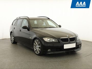 320 d, Kožené sedačky, Xenony