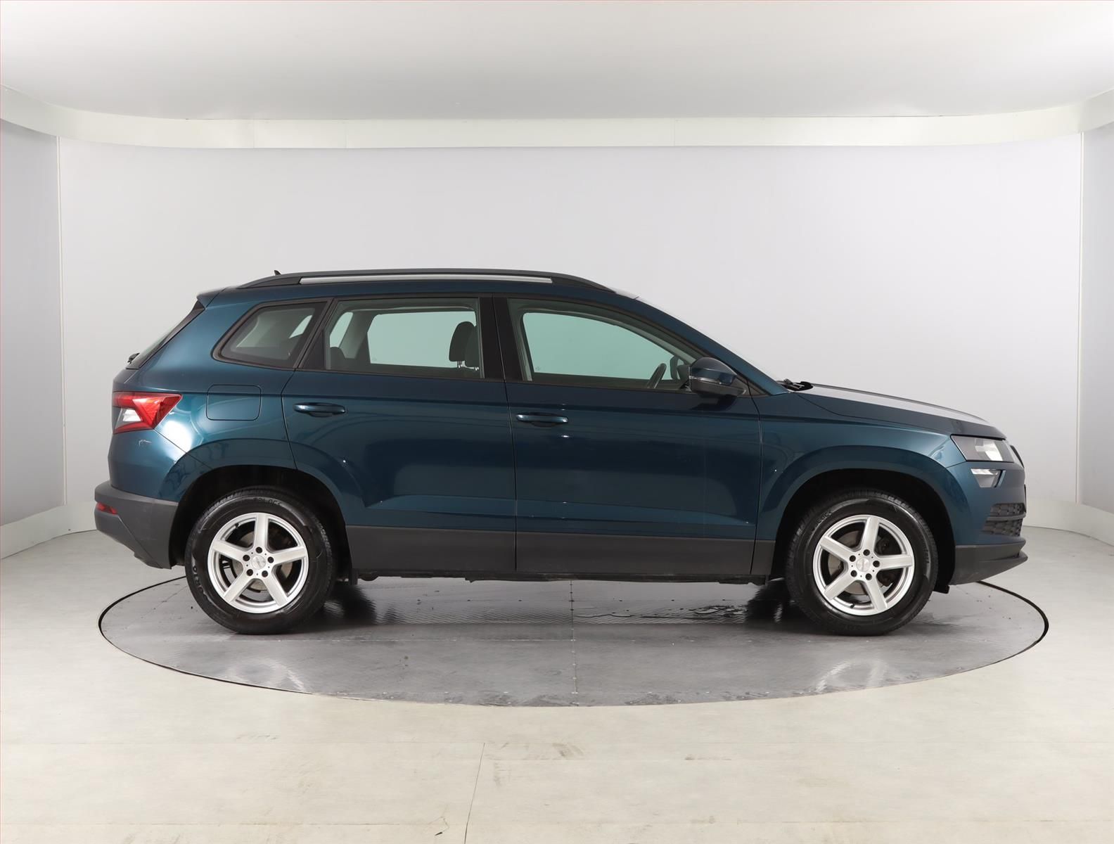 Škoda Karoq, 1.6 TDI, Serv.kniha - fotka 6