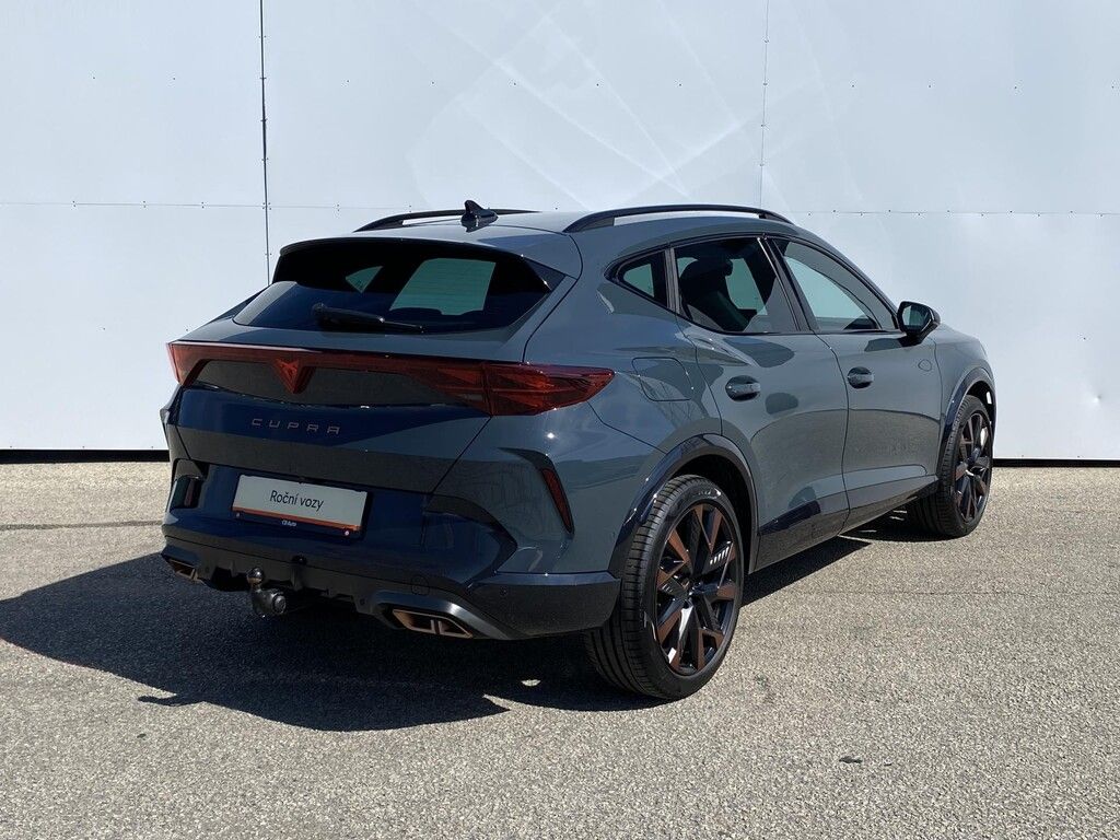 Cupra Formentor, 1.5 TSI 110 kW E-HYBRID DSG - fotka 2