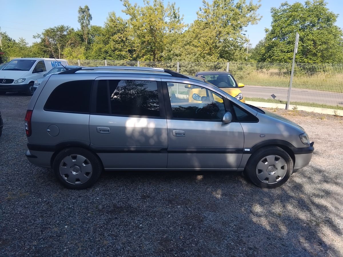 Opel Zafira, 1.8 16V - fotka 6
