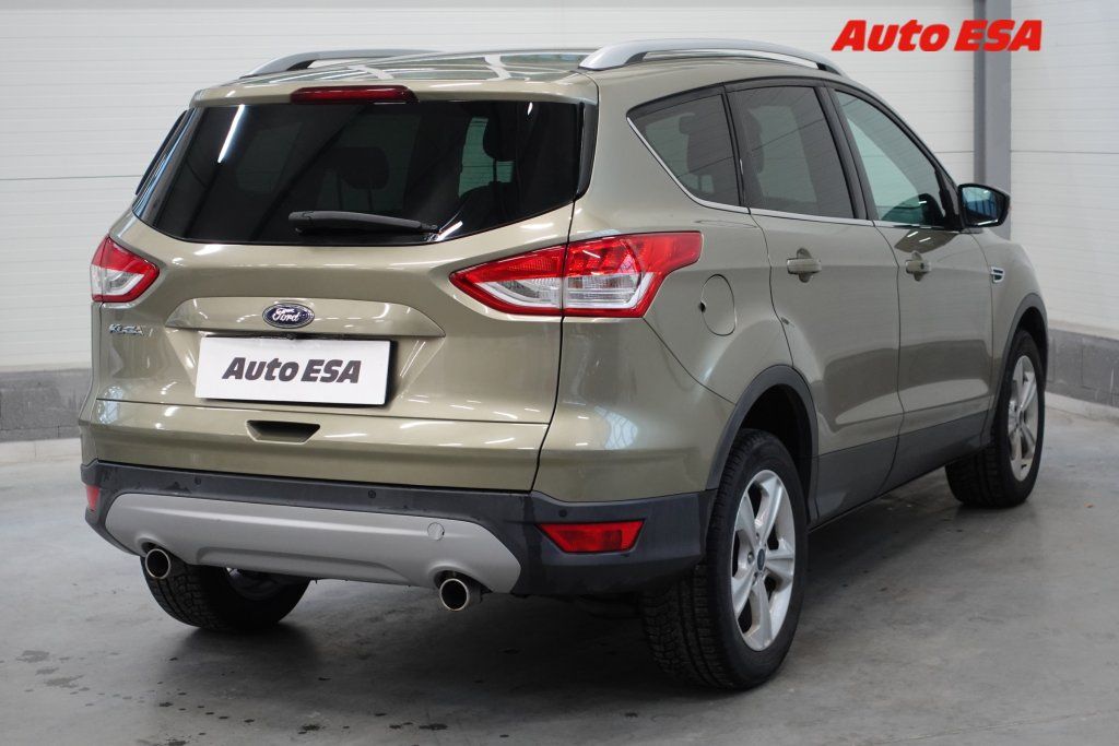 Ford Kuga, 2.0TDCi 4x4,AT,park.čidla - fotka 6