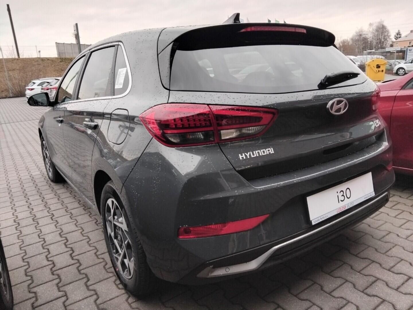 Hyundai i30, HB PD PE Style 1,0 T-GDI 85 kW - fotka 6