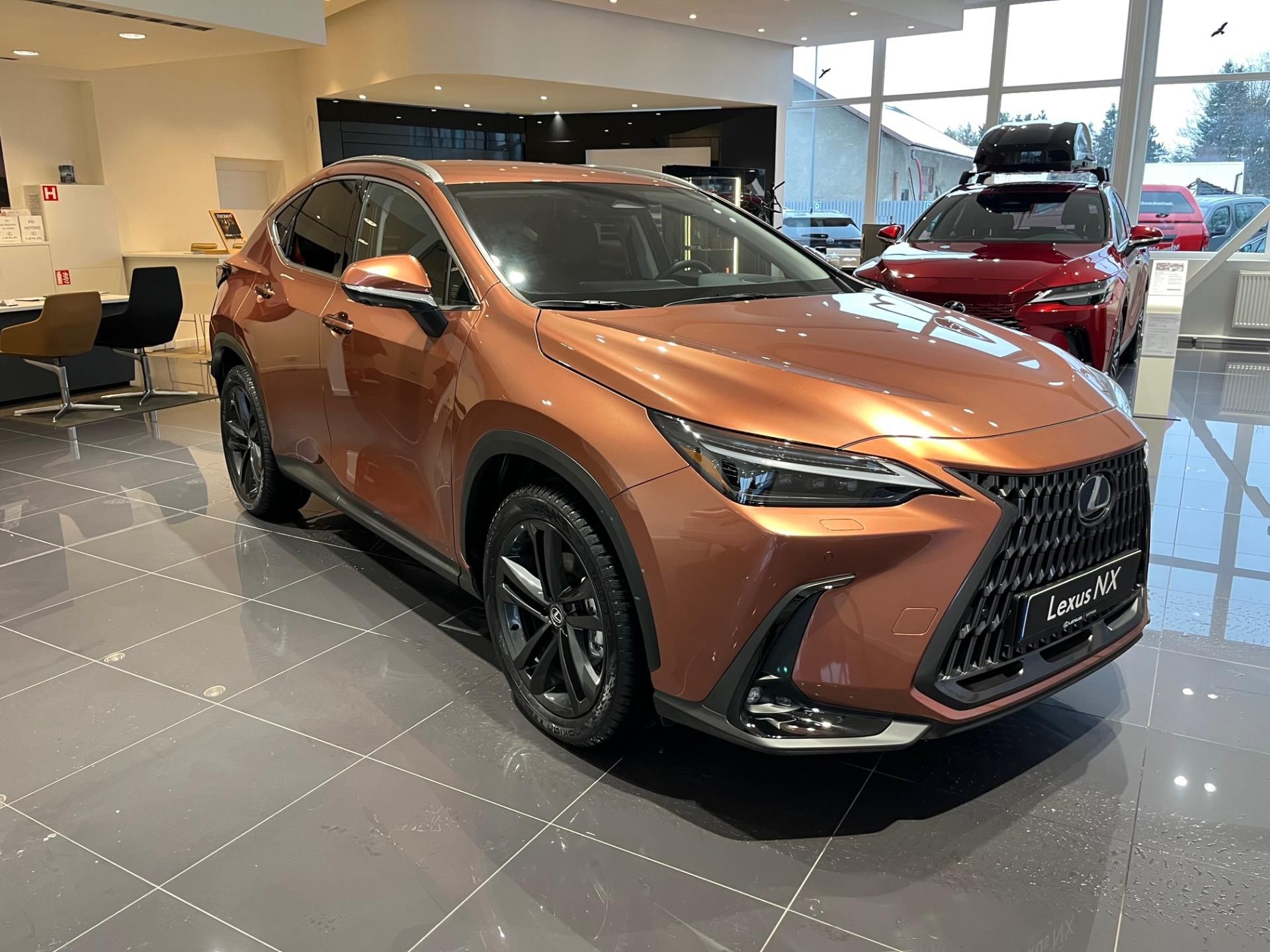 Lexus NX 350h, PRESTIGE 4x4 - fotka 3