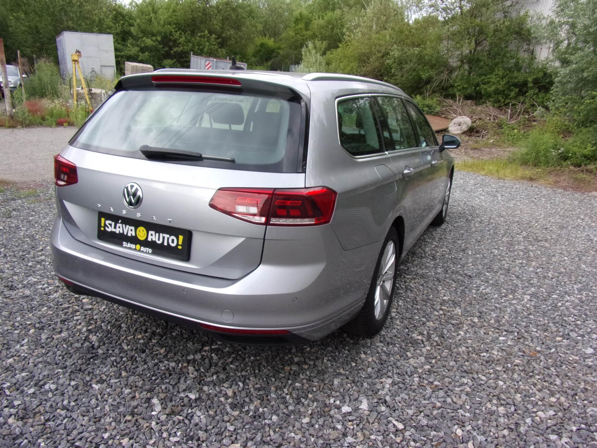 Volkswagen Passat, 2.0TDi 110kW BUSINESS DSG SERV - fotka 5
