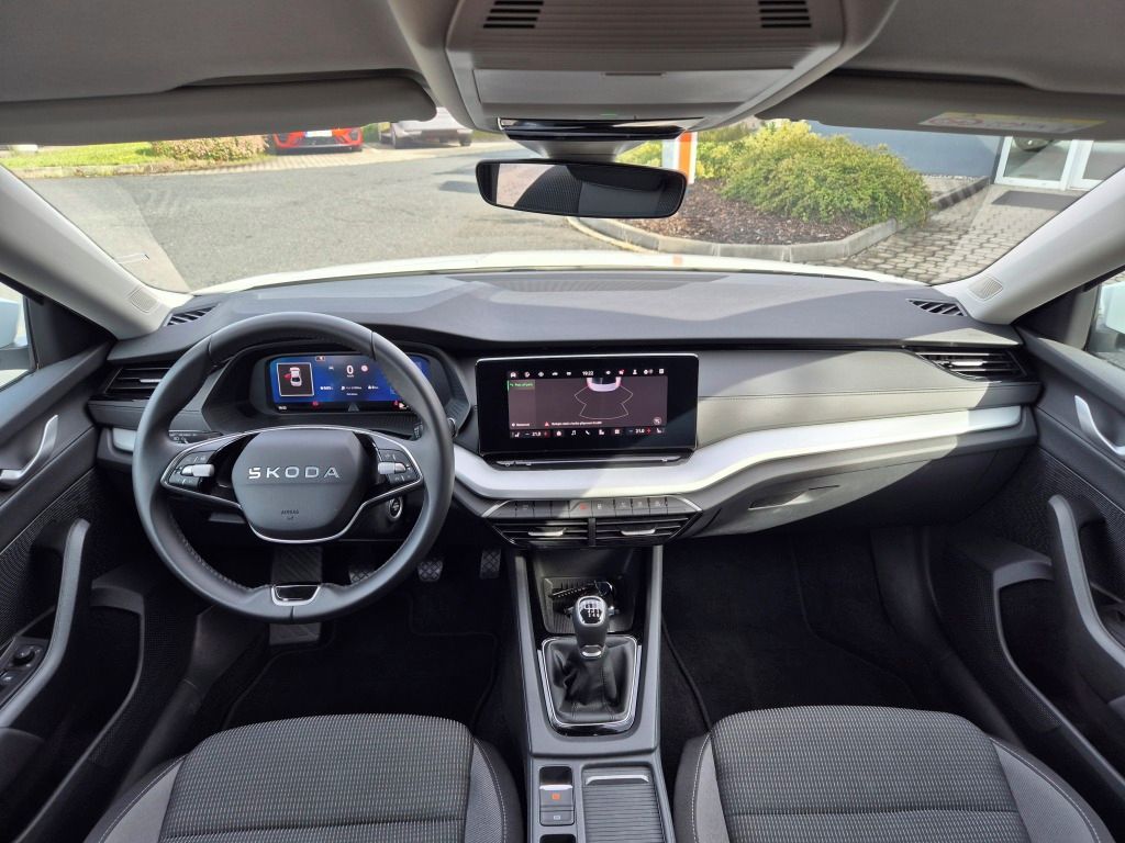 Škoda Octavia, Selection 1.5 TSI 110 kW - fotka 6