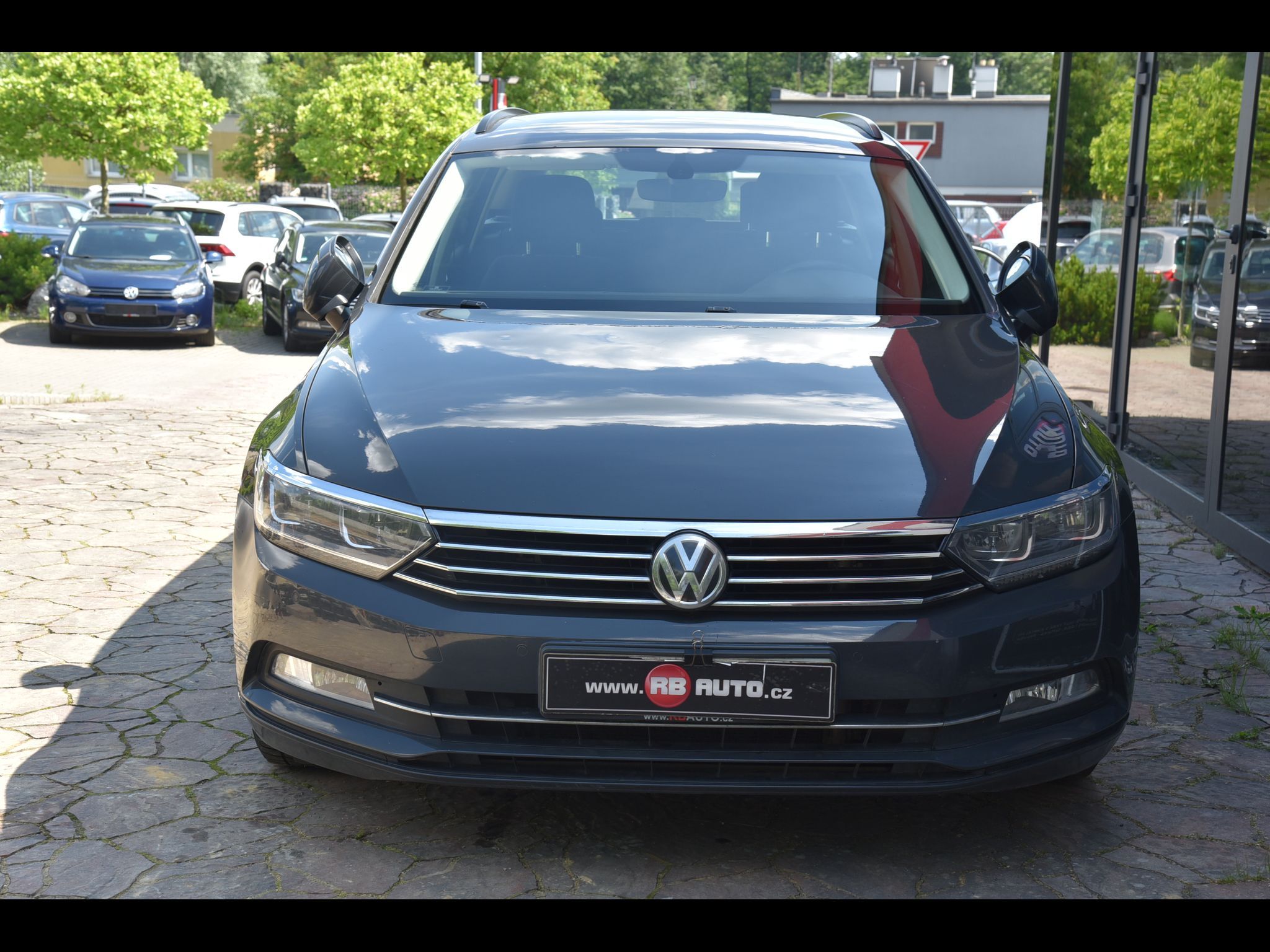 Volkswagen Passat, 2.0 TDi 110 kw Comfortline DSG - fotka 2