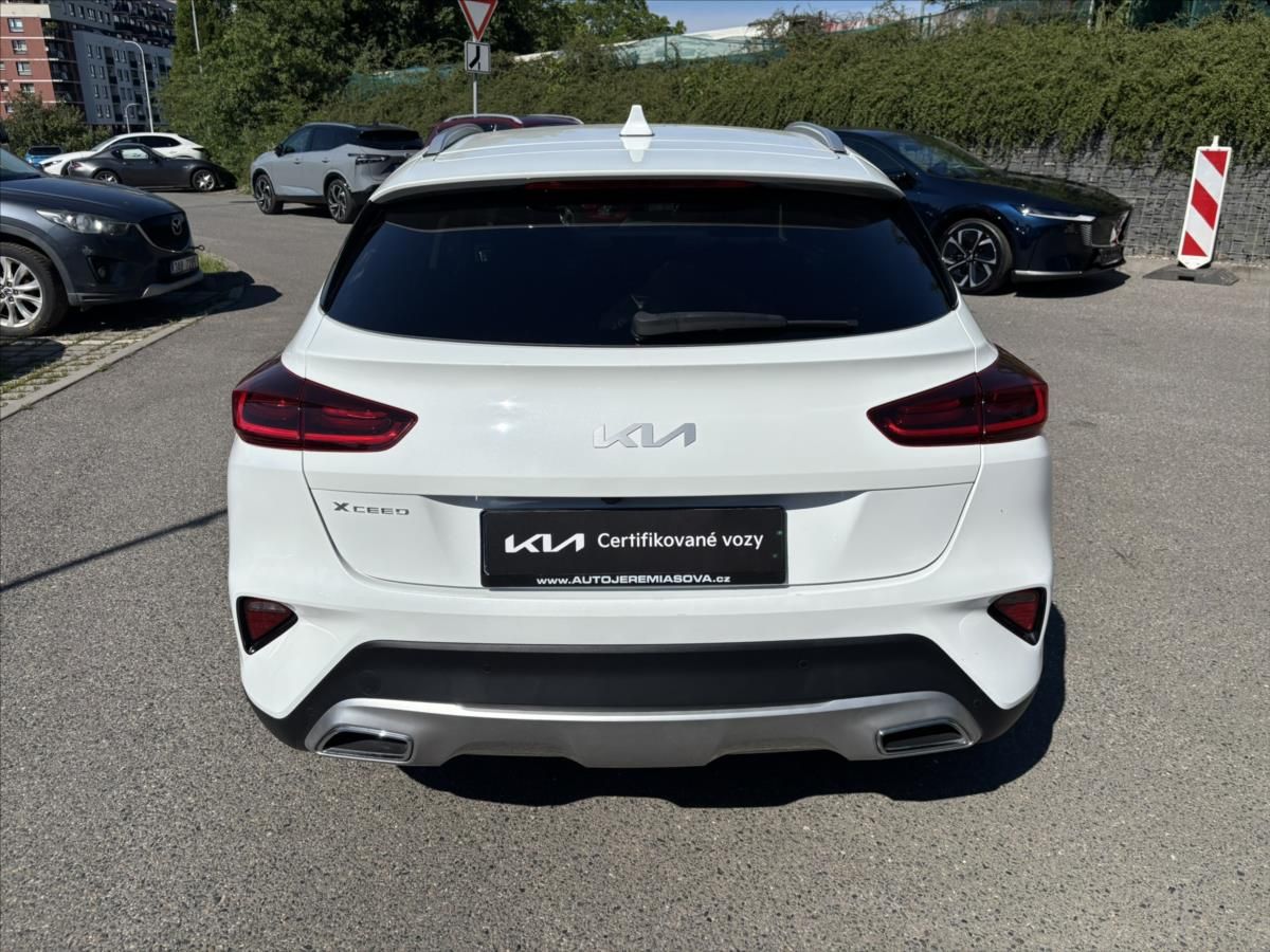 Kia XCee´d, 1,5 TGDi 118kW TOP ZÁRUKA KŮŽE - fotka 4