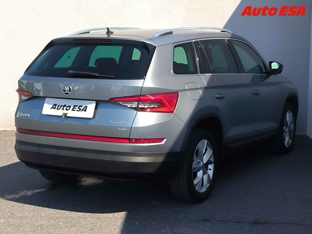 Škoda Kodiaq, 2.0 TDi 4x4,ČR,navi,LED - fotka 4