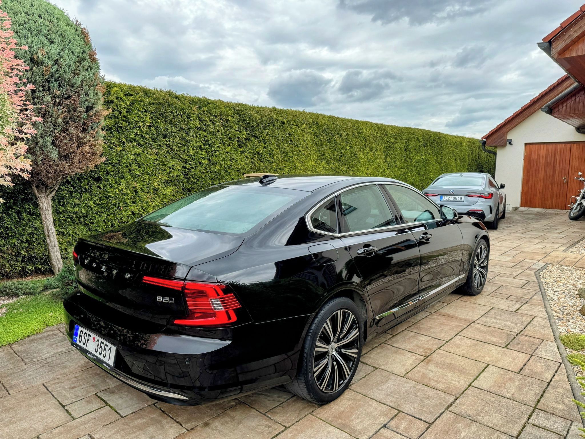 Volvo S90, B5 AWD 173KW Inscription 1.maj - fotka 4