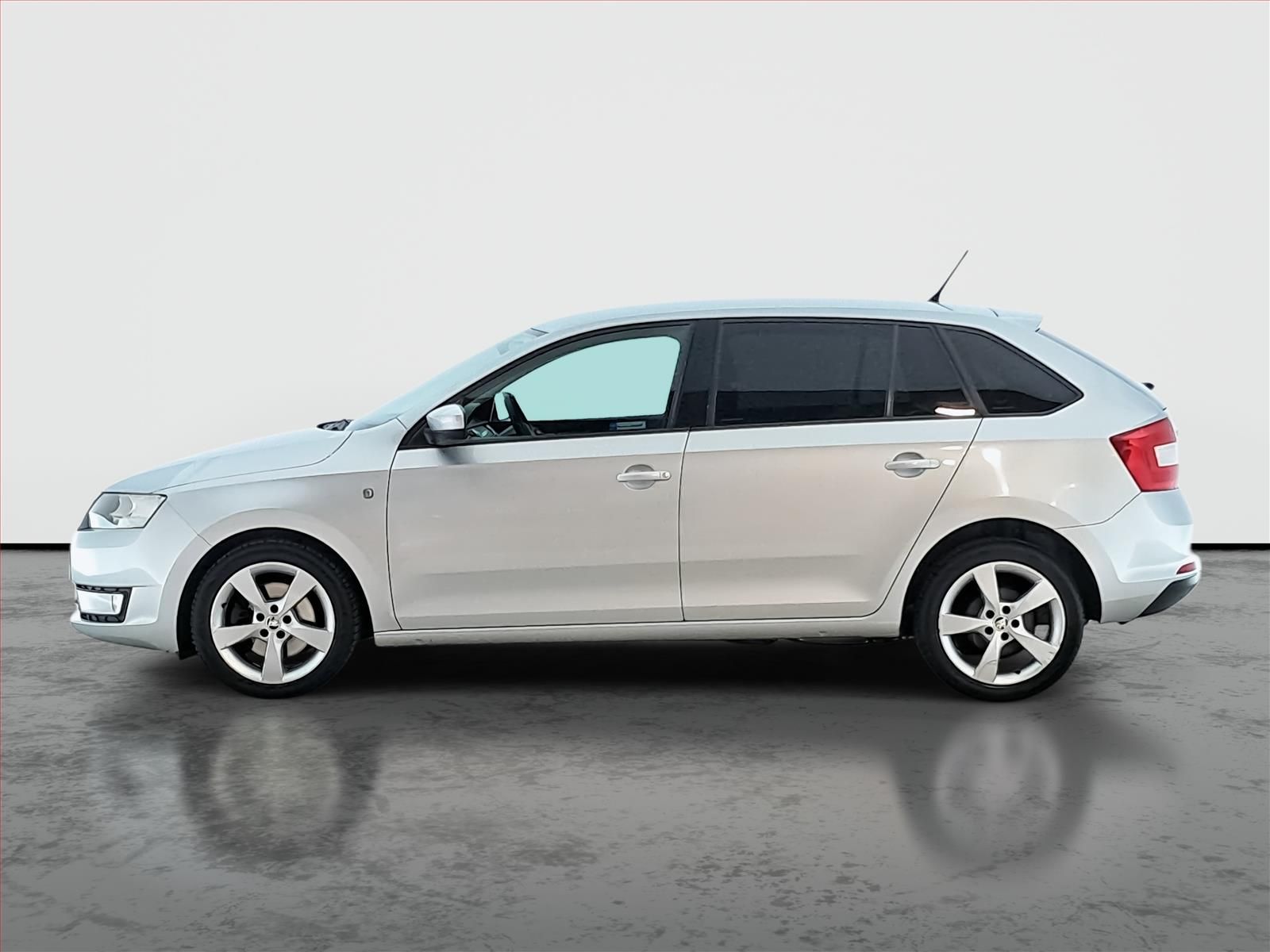 Škoda Rapid, 1.6 TDI, Automatická klima - fotka 3