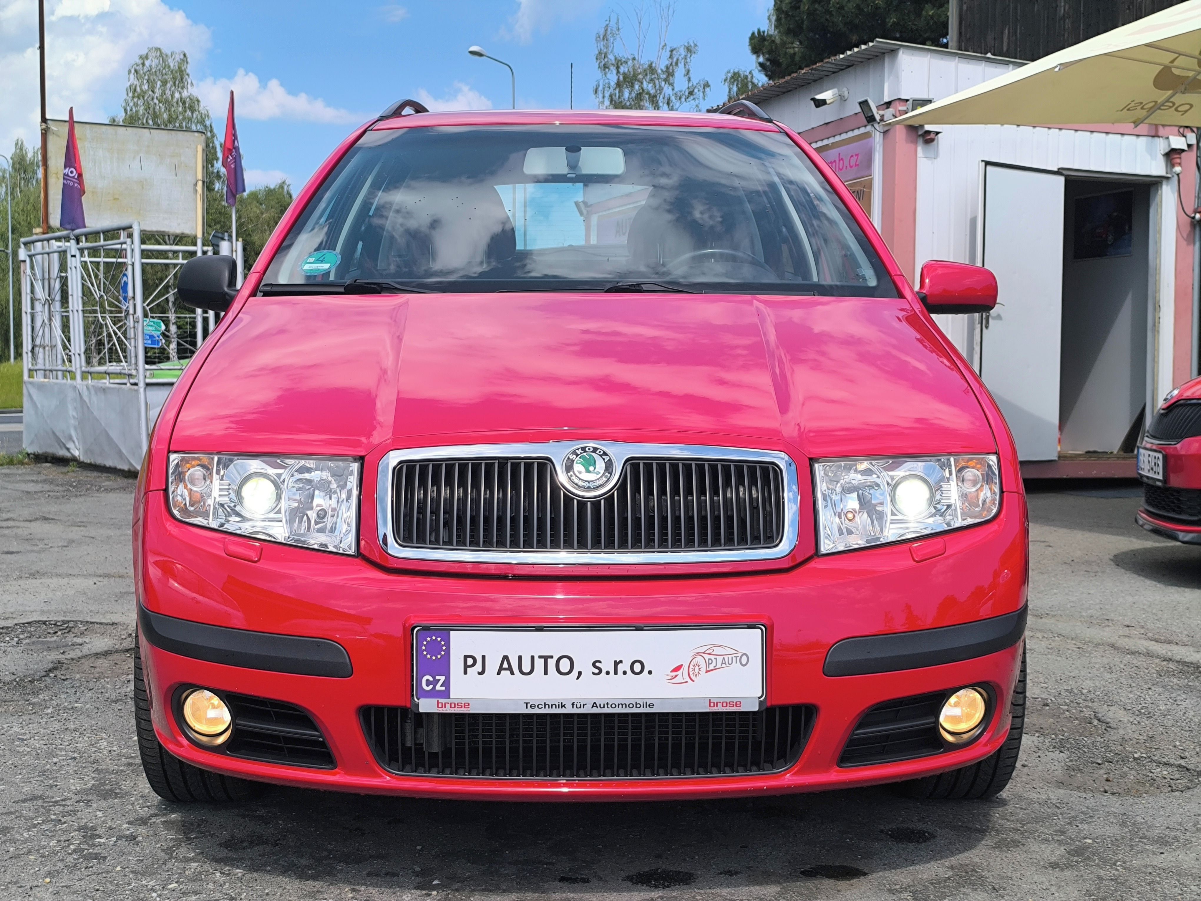 Škoda Fabia, 1.4i Elegance,XENON,ALU,1maj - fotka 3