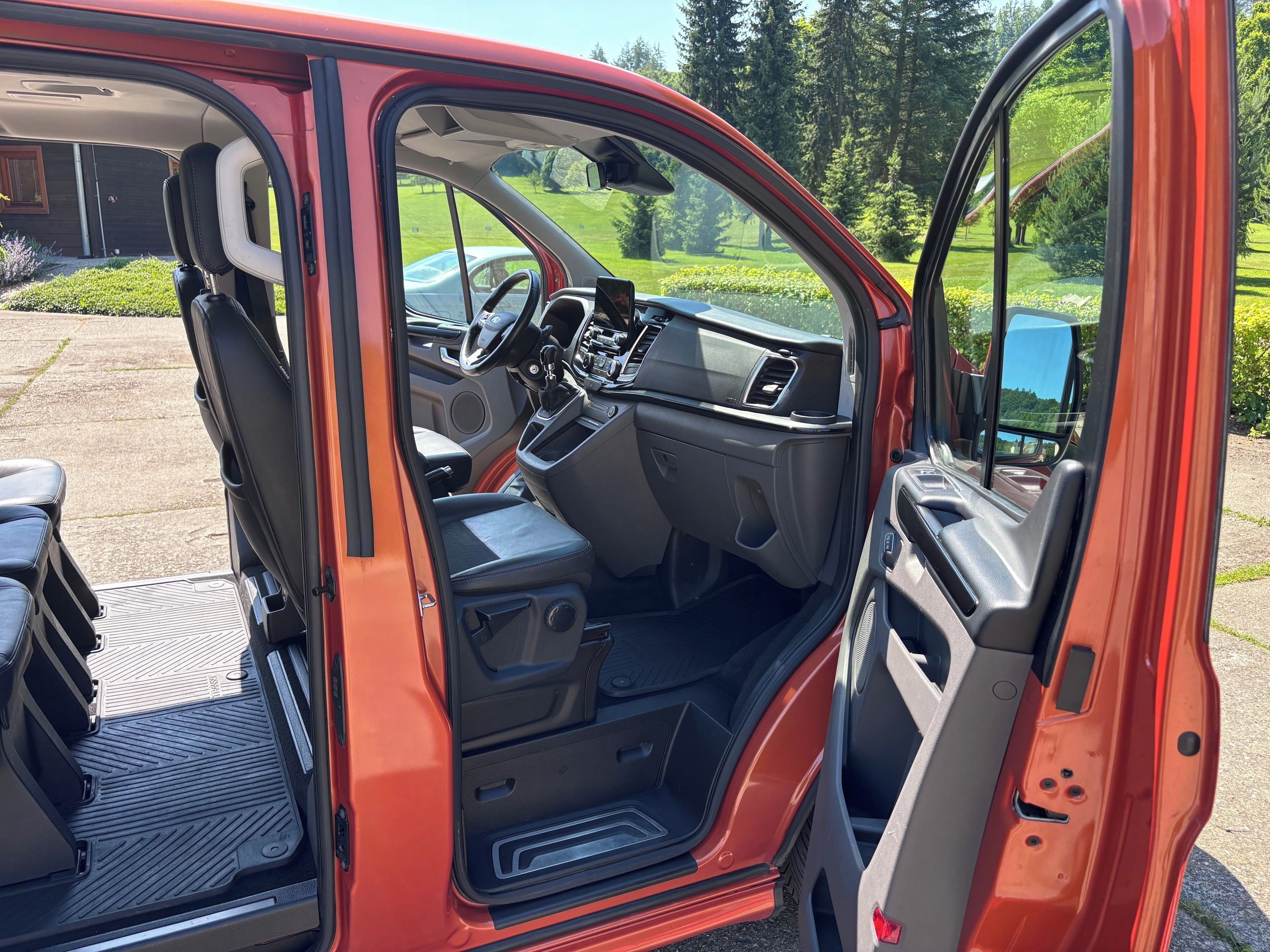 Ford Tourneo Custom, L2Sport 2.0 Orange Glow, 2018, - fotka 5