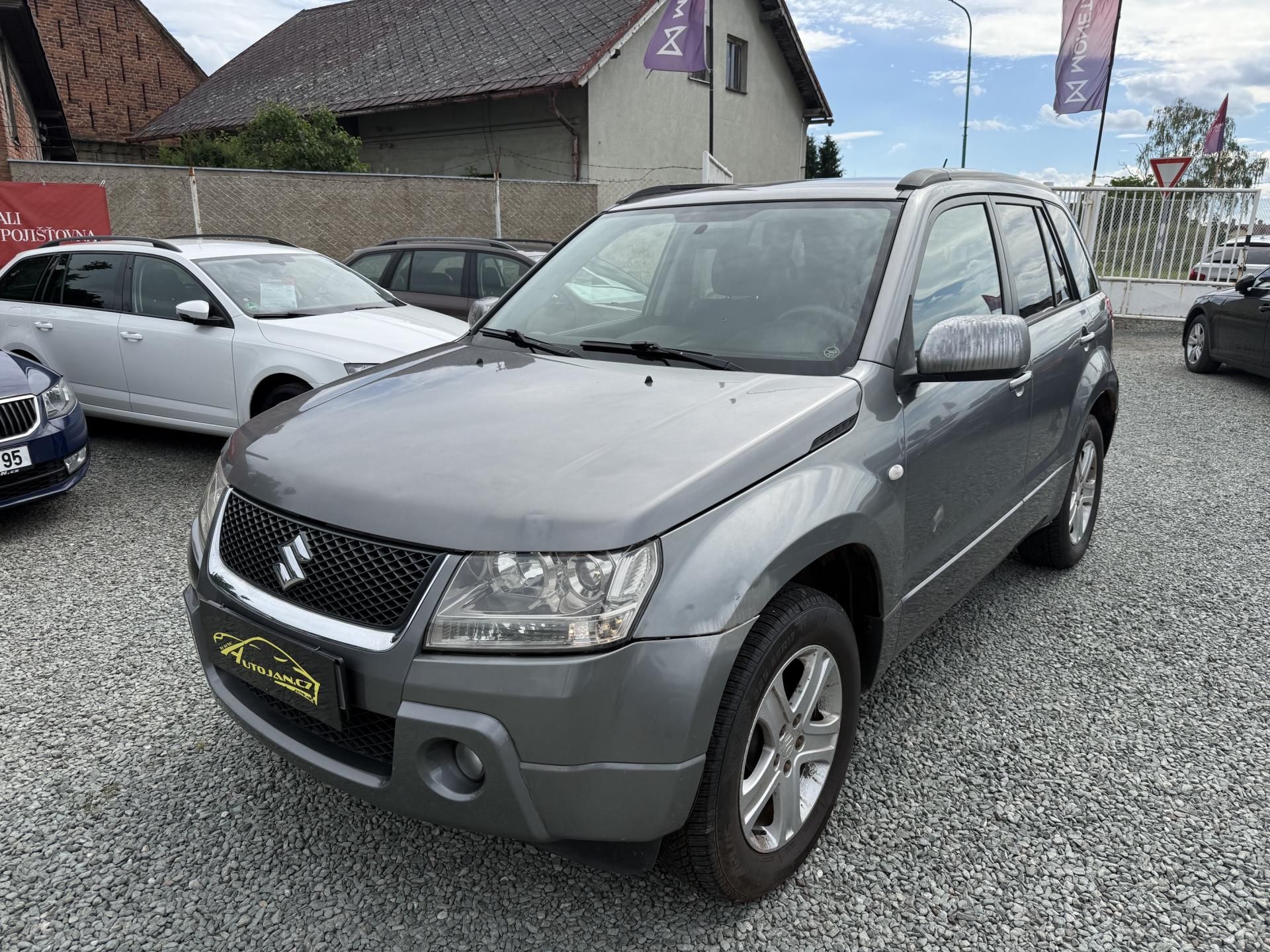 Suzuki Grand Vitara, 2.0 16V 4x4 - fotka 3