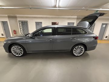 Škoda Superb Kombi L&K 4x4 pan