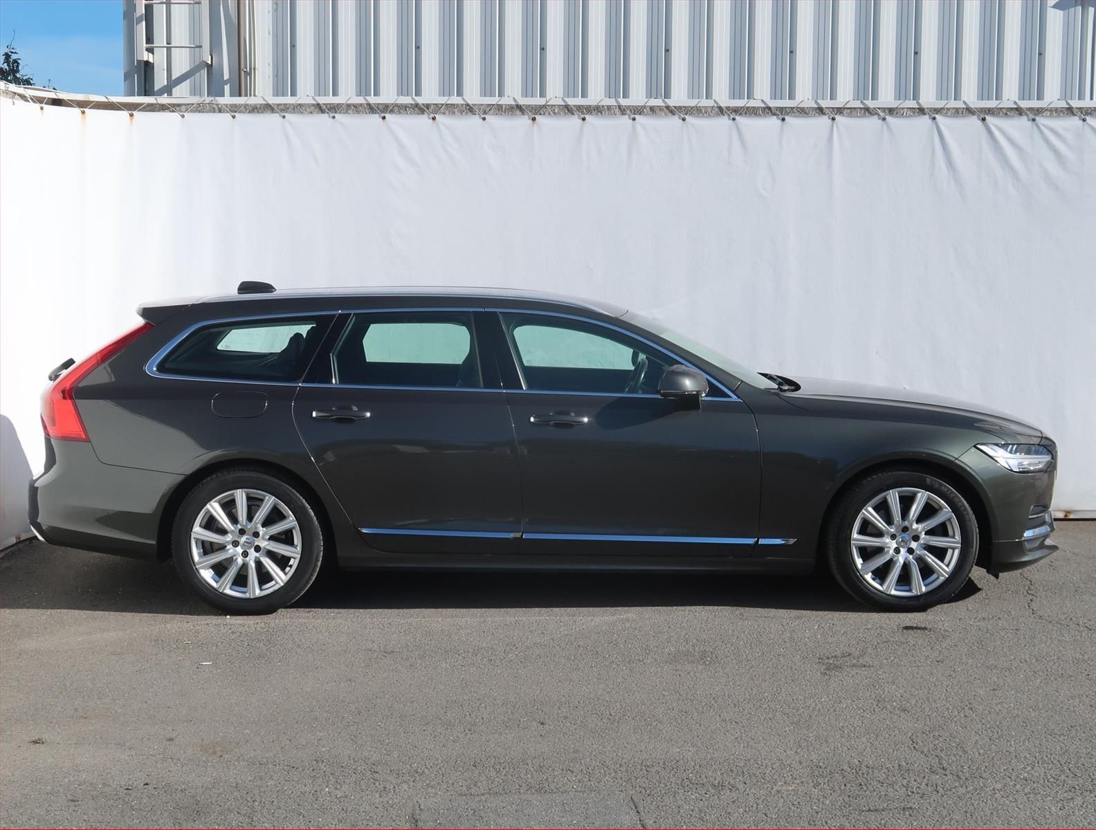 Volvo V90, D5 AWD, 4X4, Automat - fotka 6