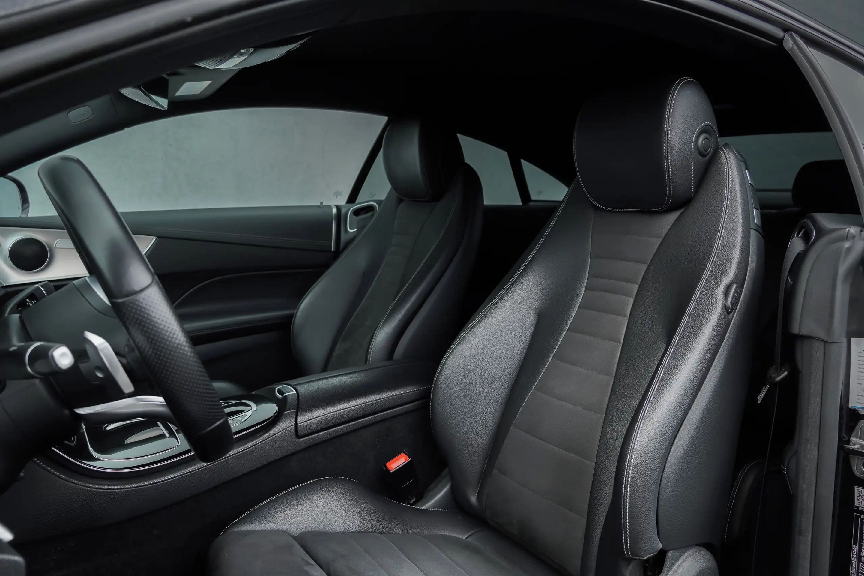Mercedes-Benz Třídy E, MERCEDES E 200 KUPÉ (DPH) - fotka 6