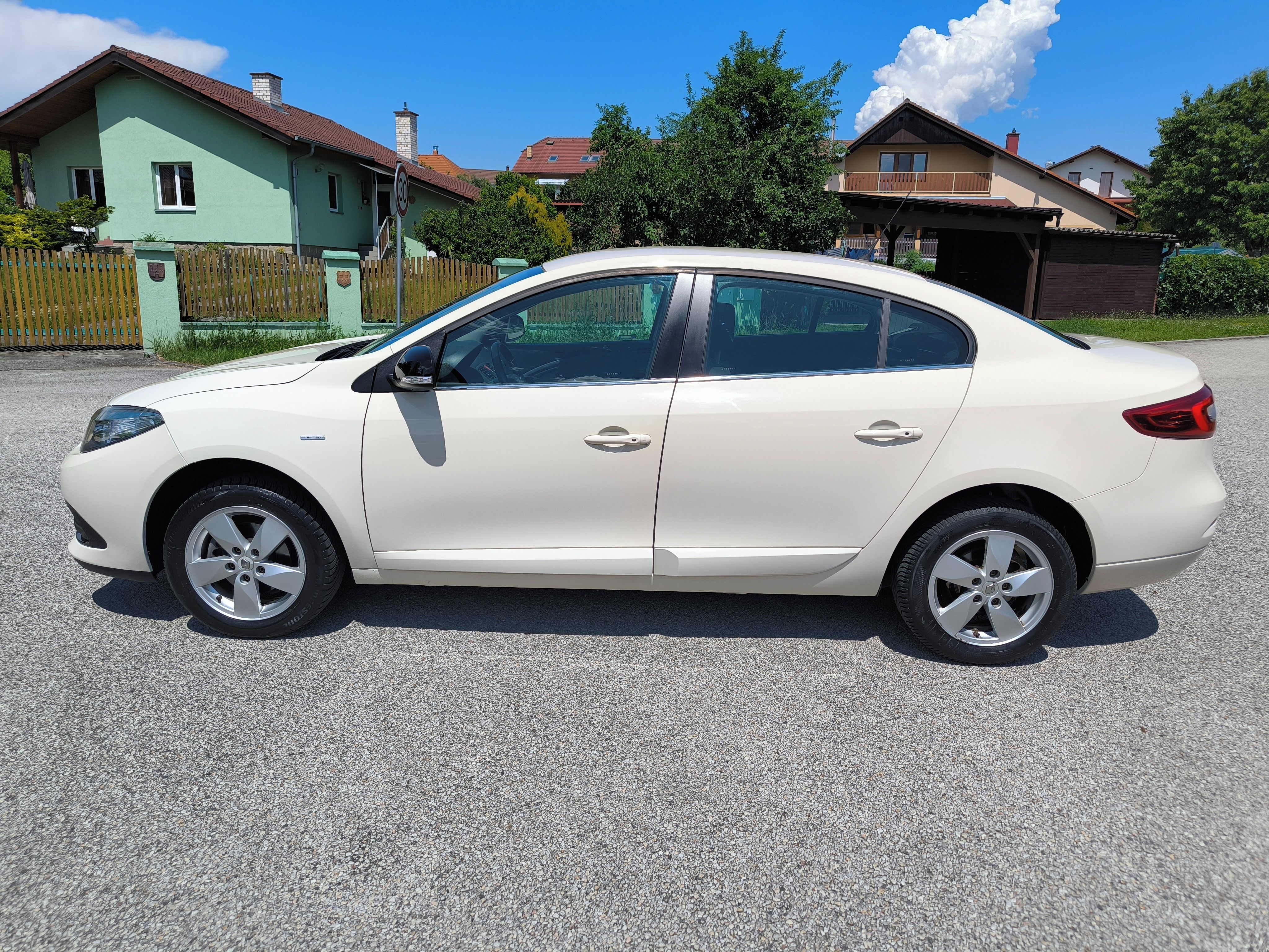 Renault Fluence, 1.6 16V 84kw - DOBRÝ STAV - fotka 3