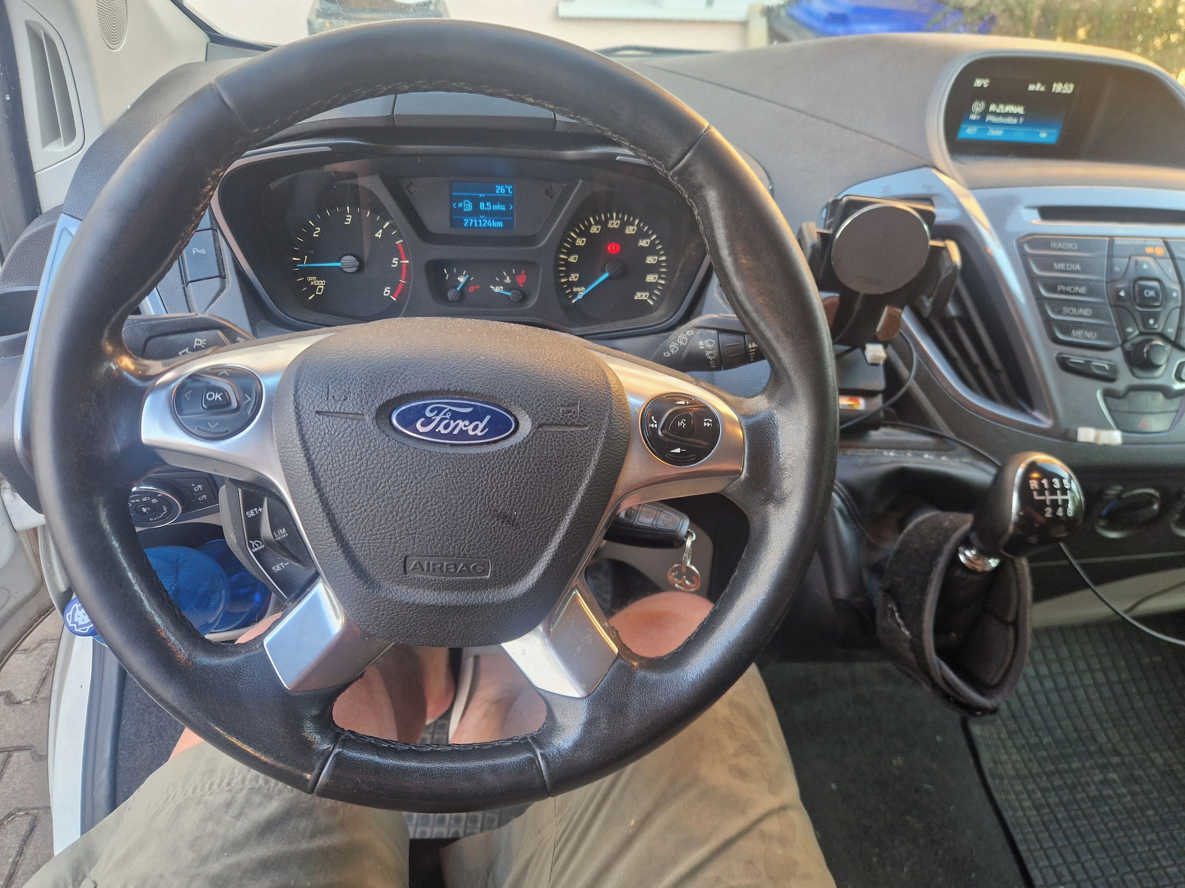 Ford Tourneo Custom, 2,0 TDCi; L1; 96kW-CZ-DPH - fotka 5