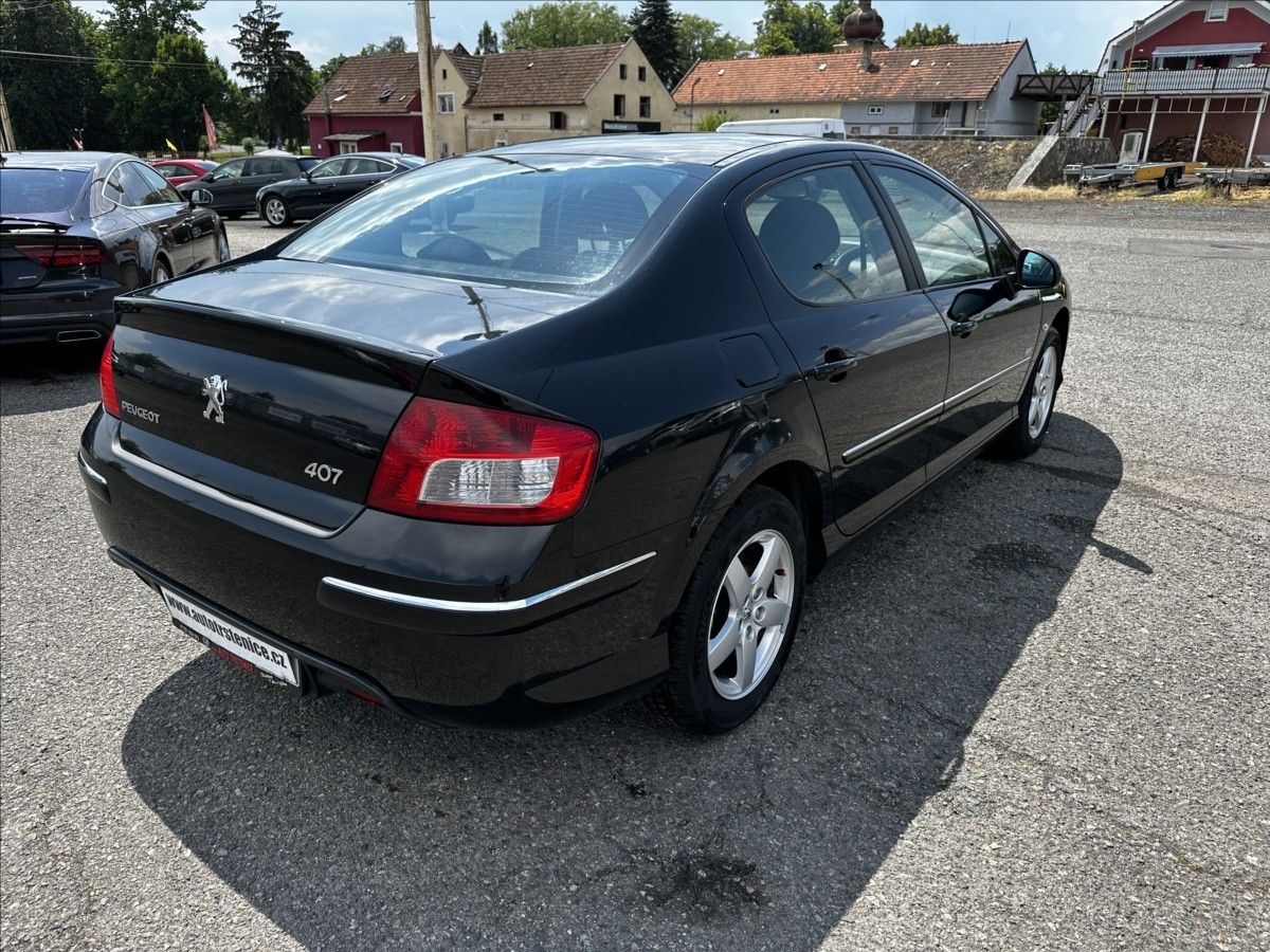 Peugeot 407, 2,0 HDi-MÁLO KM-NAVI-CEBIA - fotka 5