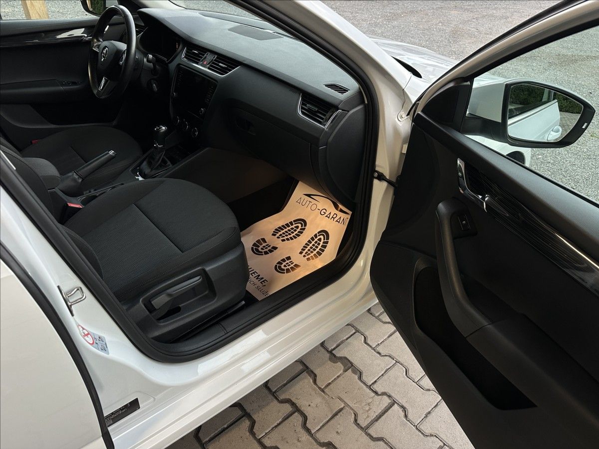Škoda Octavia, 2,0 TDI 135kW DSG 4X4 PREMIUM - fotka 6