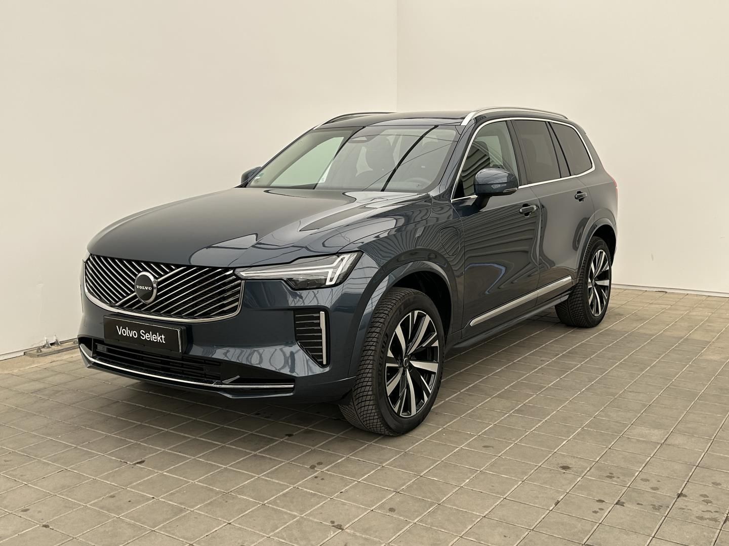 Volvo XC90, 2.0T8 335kW 4x4  Core