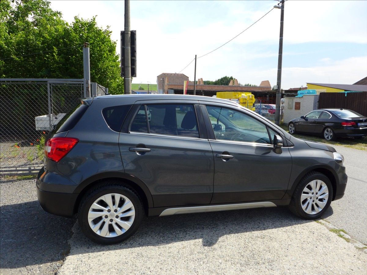 Suzuki SX4 S-Cross, 1,6 DDiS  4X4 VÝHŘEV KAMERA - fotka 5