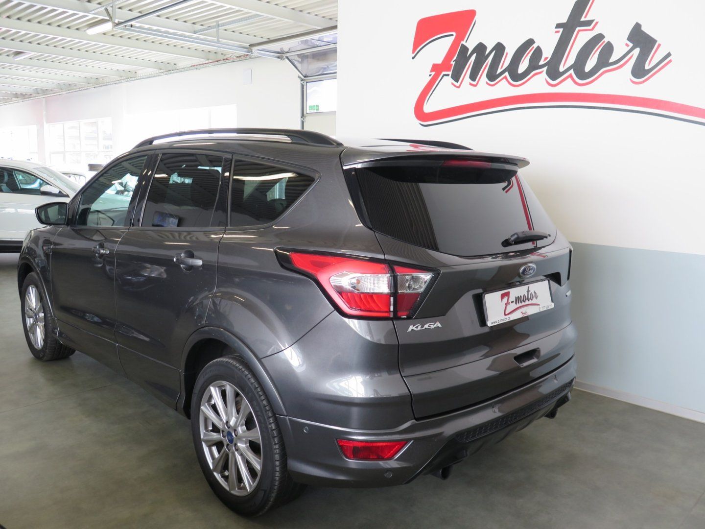 Ford Kuga, 1.5EB,klima,kamera,navi,výhřev - fotka 2