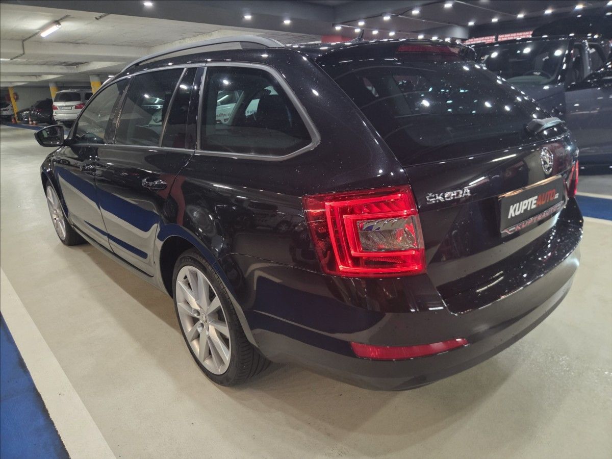 Škoda Octavia, 2,0 TDi 110kw JOY - fotka 4