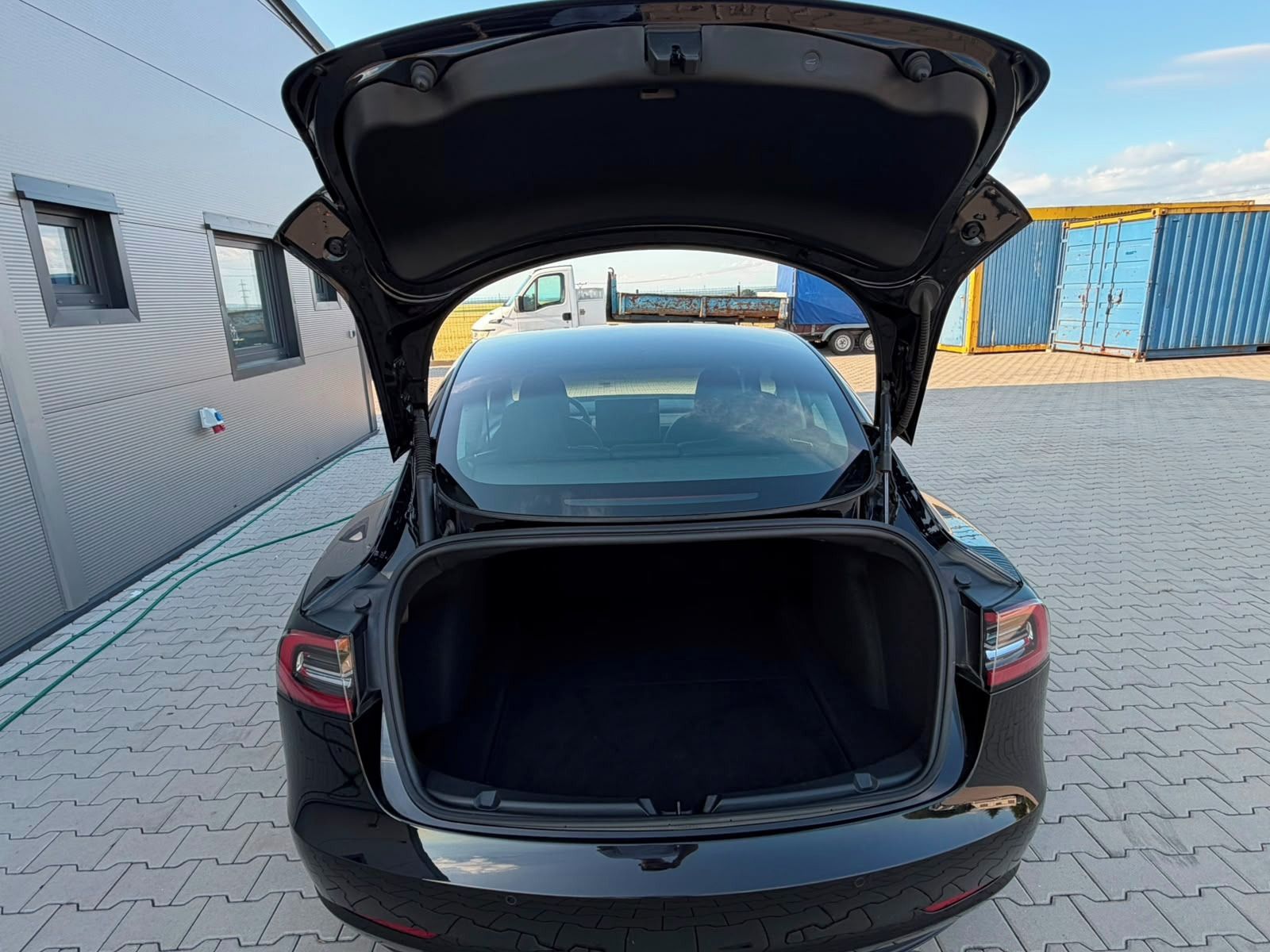 Tesla Model 3, RWD, Ryzen, 95SoH, 35tkm - fotka 5