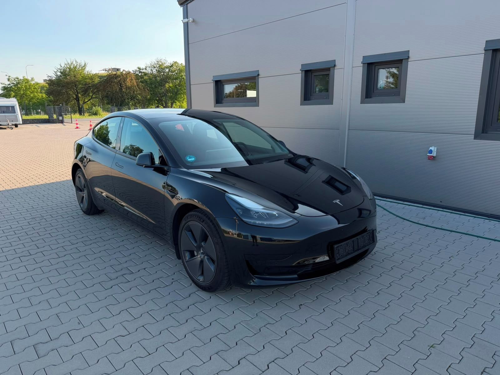 Tesla Model 3, RWD, Ryzen, 95SoH, 35tkm - fotka 2