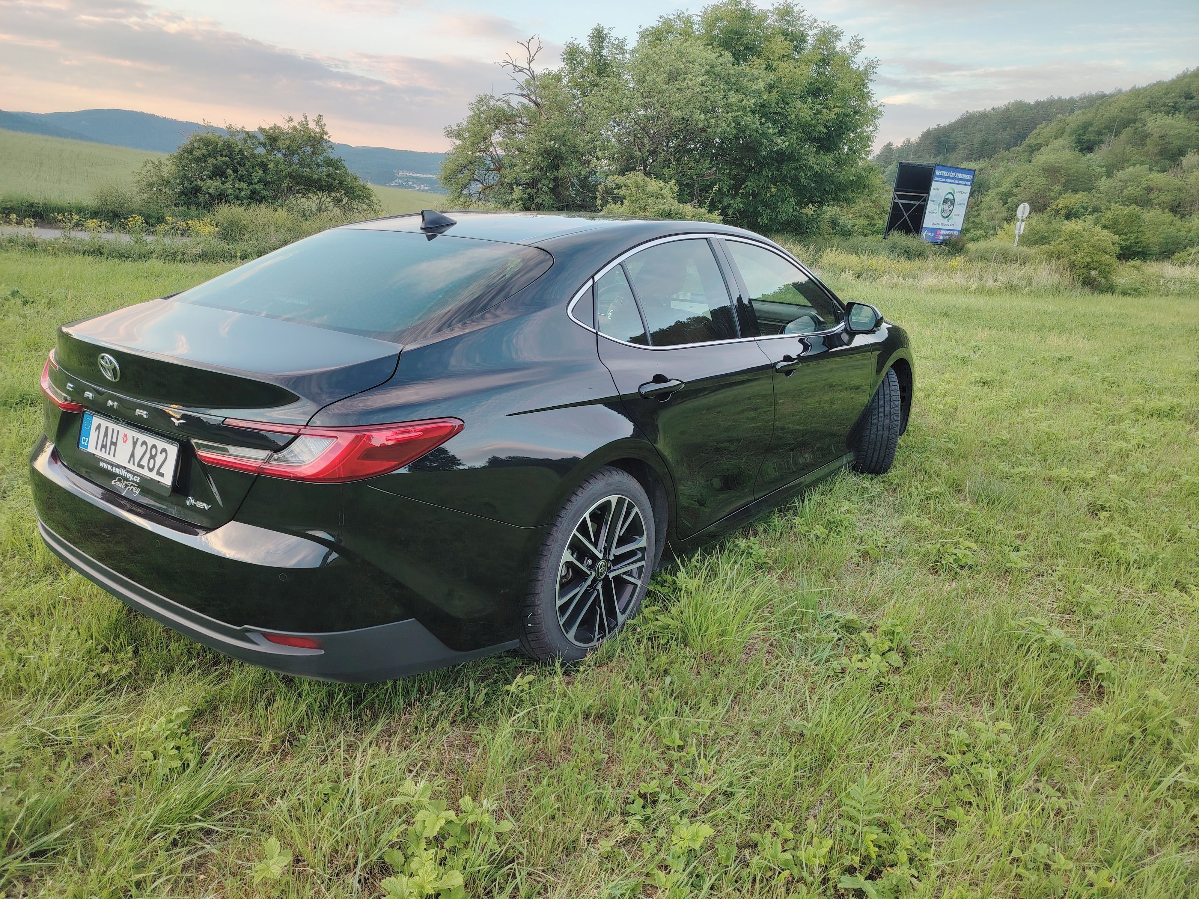 Toyota Camry, Toyota Camry 2.5 Executive - fotka 4