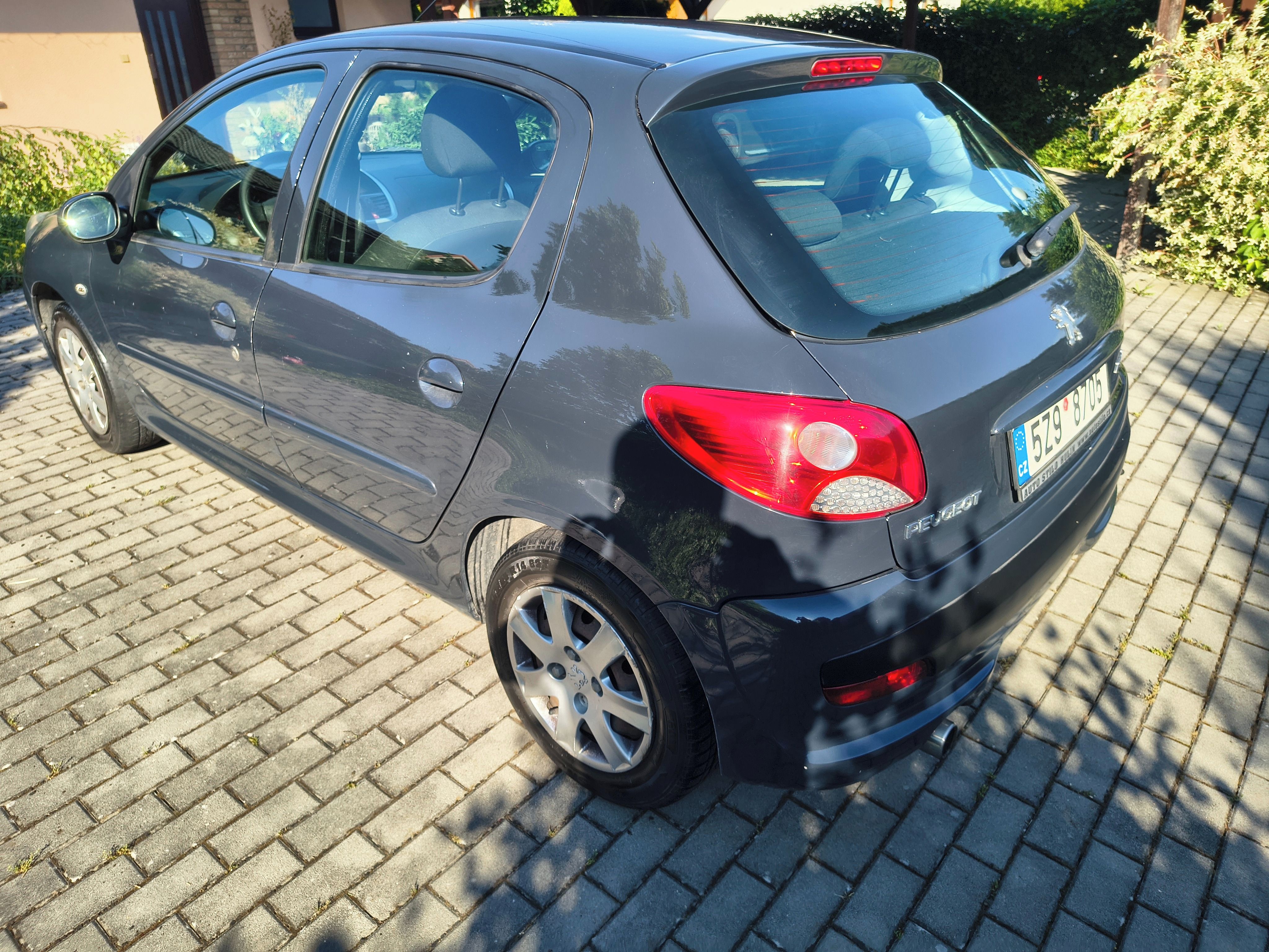 Peugeot 206 - fotka 2