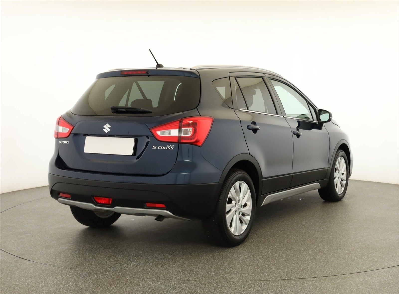 Suzuki SX4 S-Cross, 1.0 BoosterJet, Elegance - fotka 5