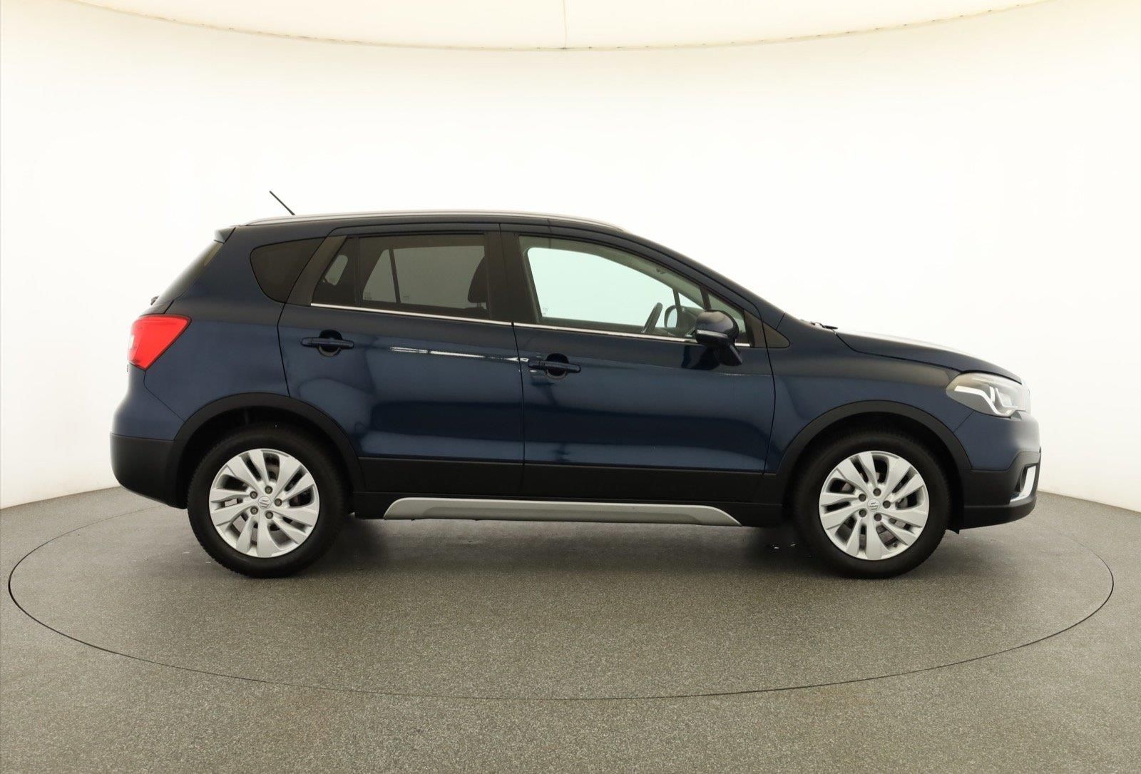 Suzuki SX4 S-Cross, 1.0 BoosterJet, Elegance - fotka 6