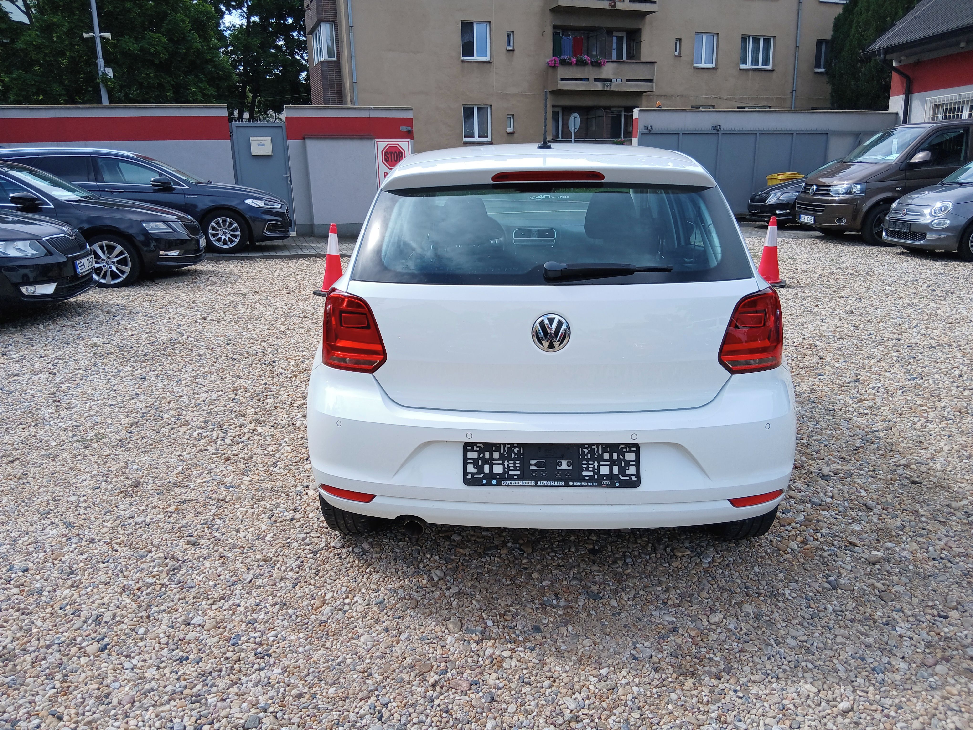 Volkswagen Polo, 1.4TDi 66KW Comfort S.Kniha - fotka 6