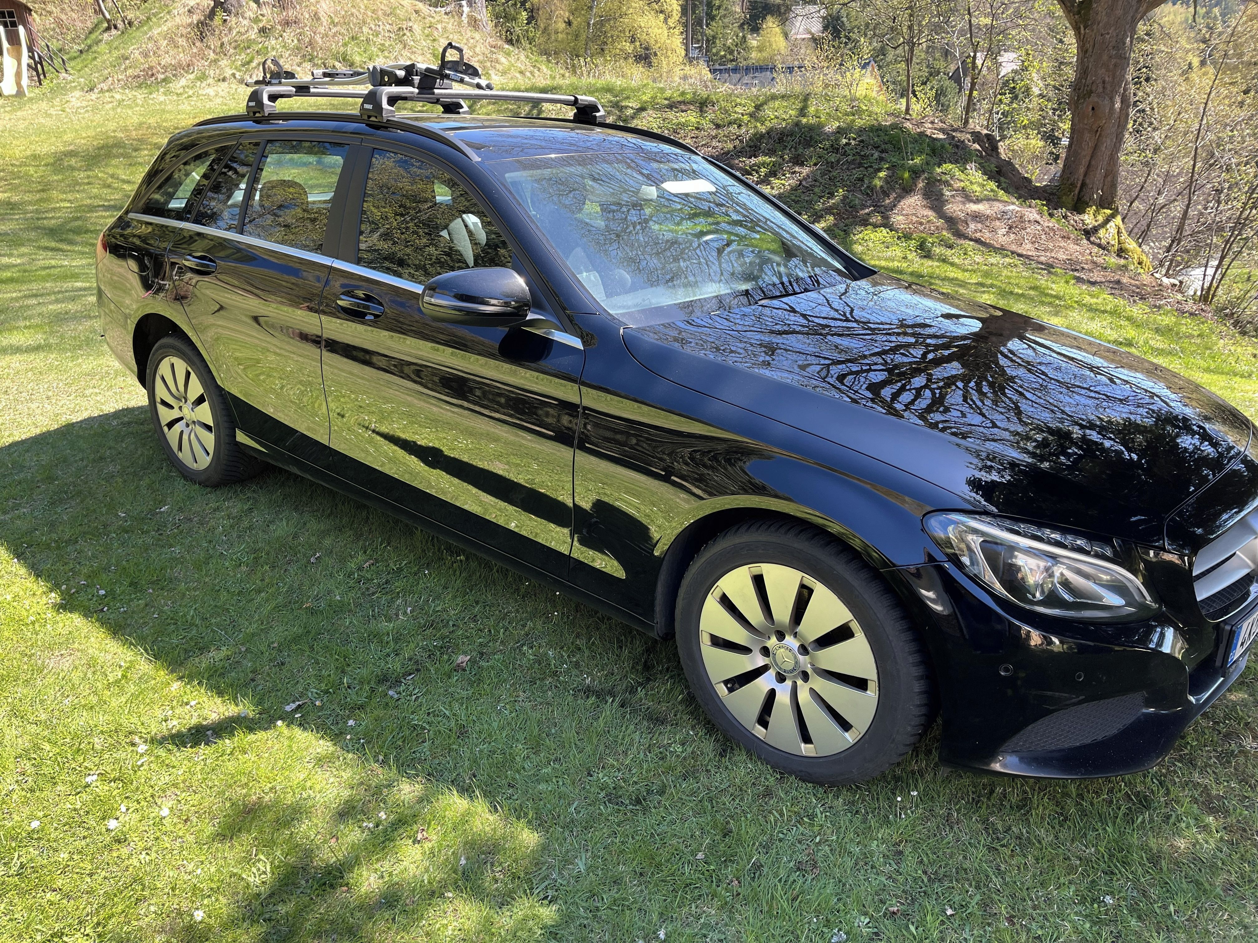Mercedes-Benz Třídy C, Mercedes-Benz Třídy C 220D - fotka 2