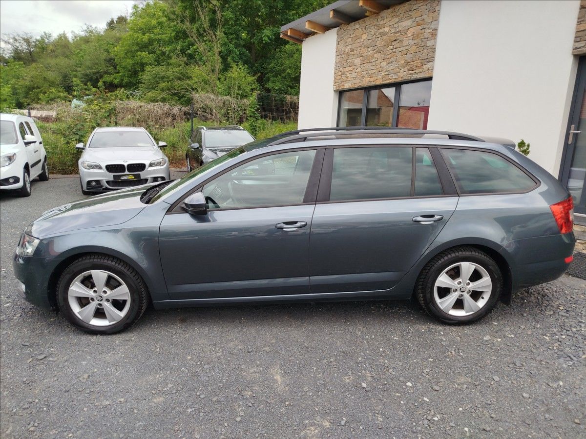 Škoda Octavia, 1,4 TSi 103 kW,Alu,6-RYCHLOSTÍ - fotka 3