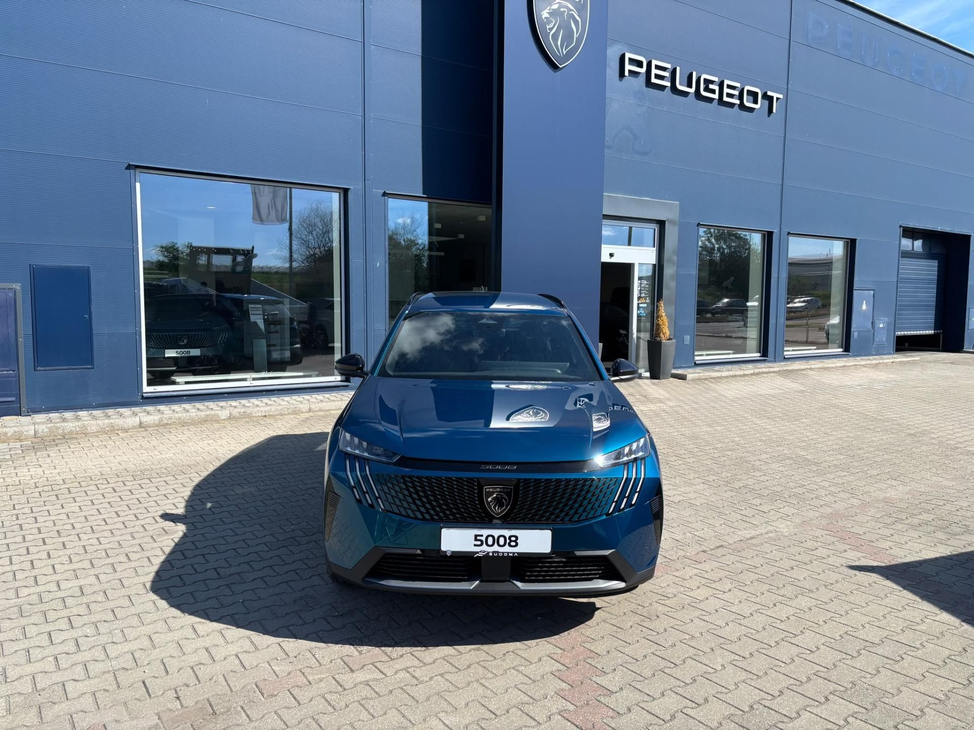 Peugeot 5008, GT Hybrid 145 e-DCS6 - fotka 2