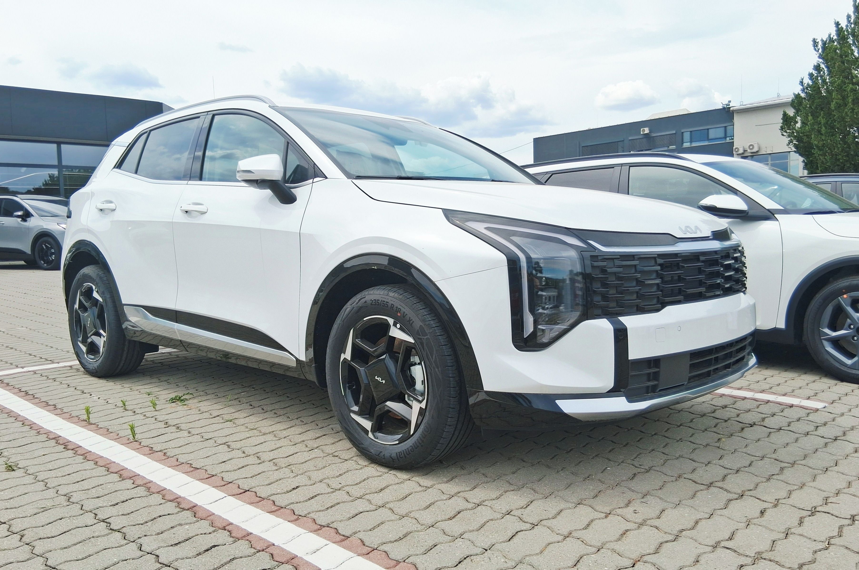 Kia Sportage, 1,6 T-GDi HEV 4x2 6AT TOP - fotka 2